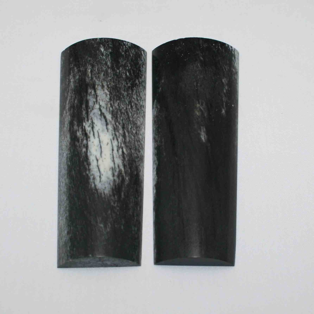 NB108MMA98 Giraffe Bone Scales