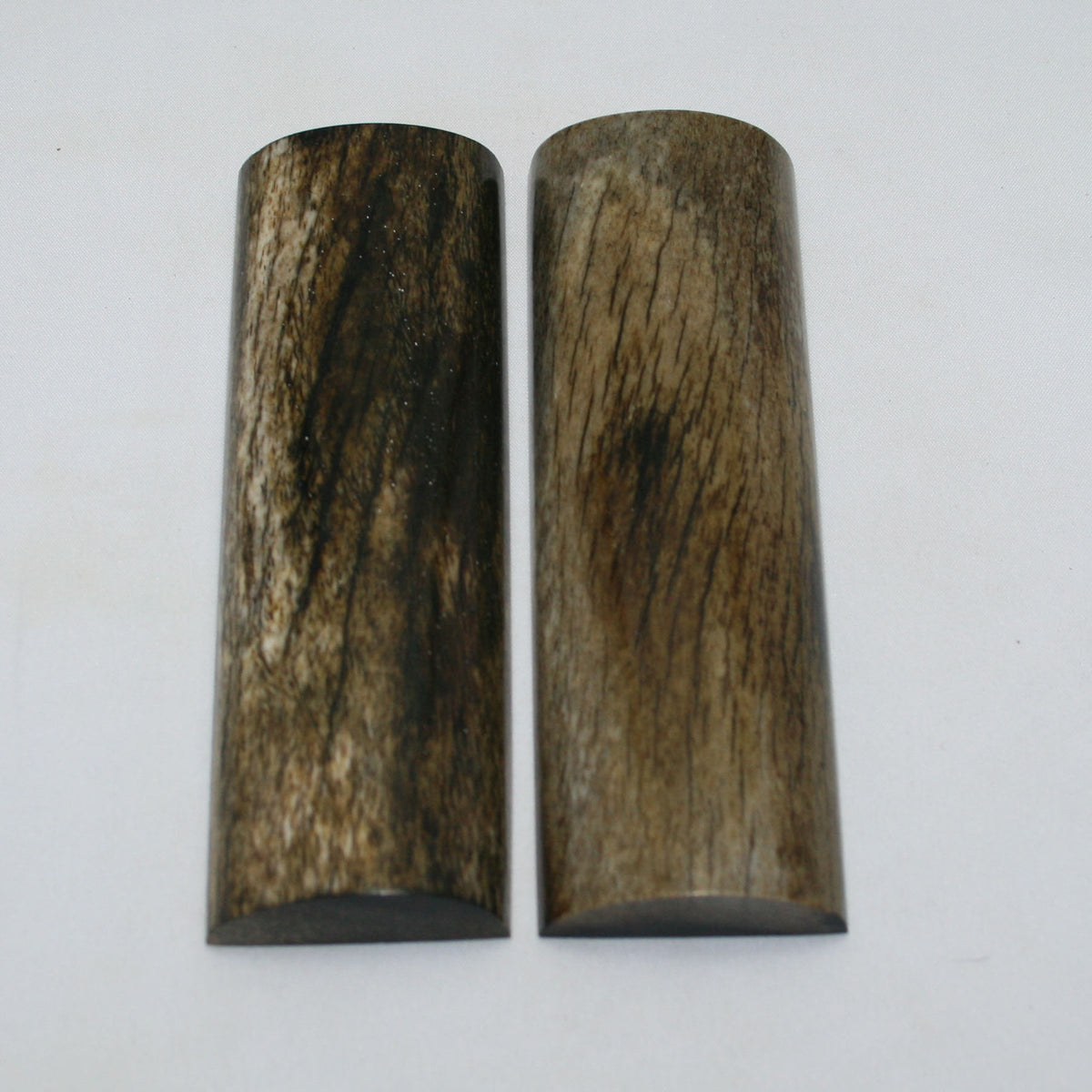 NB108NAM16 Giraffe Bone Scales Set