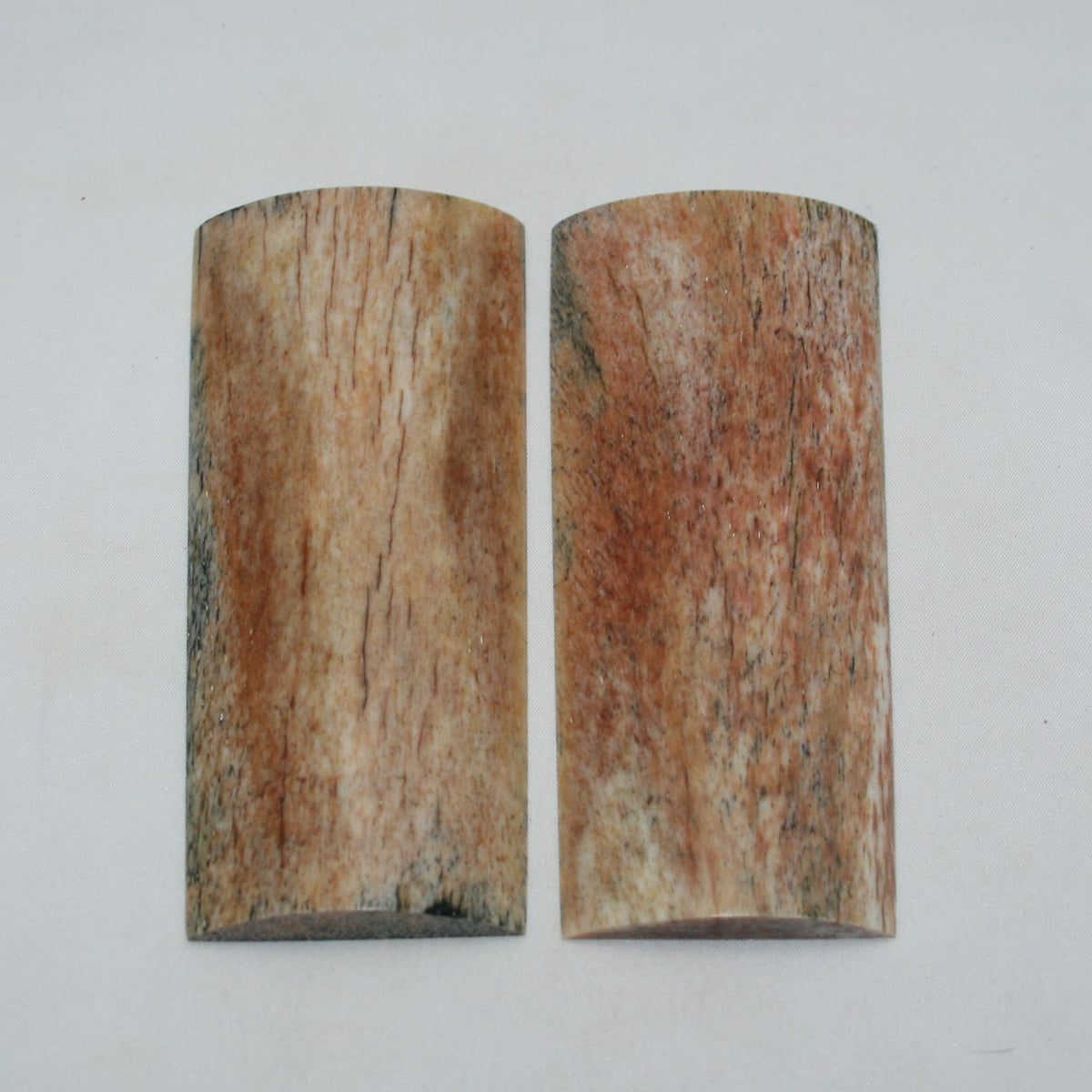 NB108NAM21 Giraffe Bone Scales Set