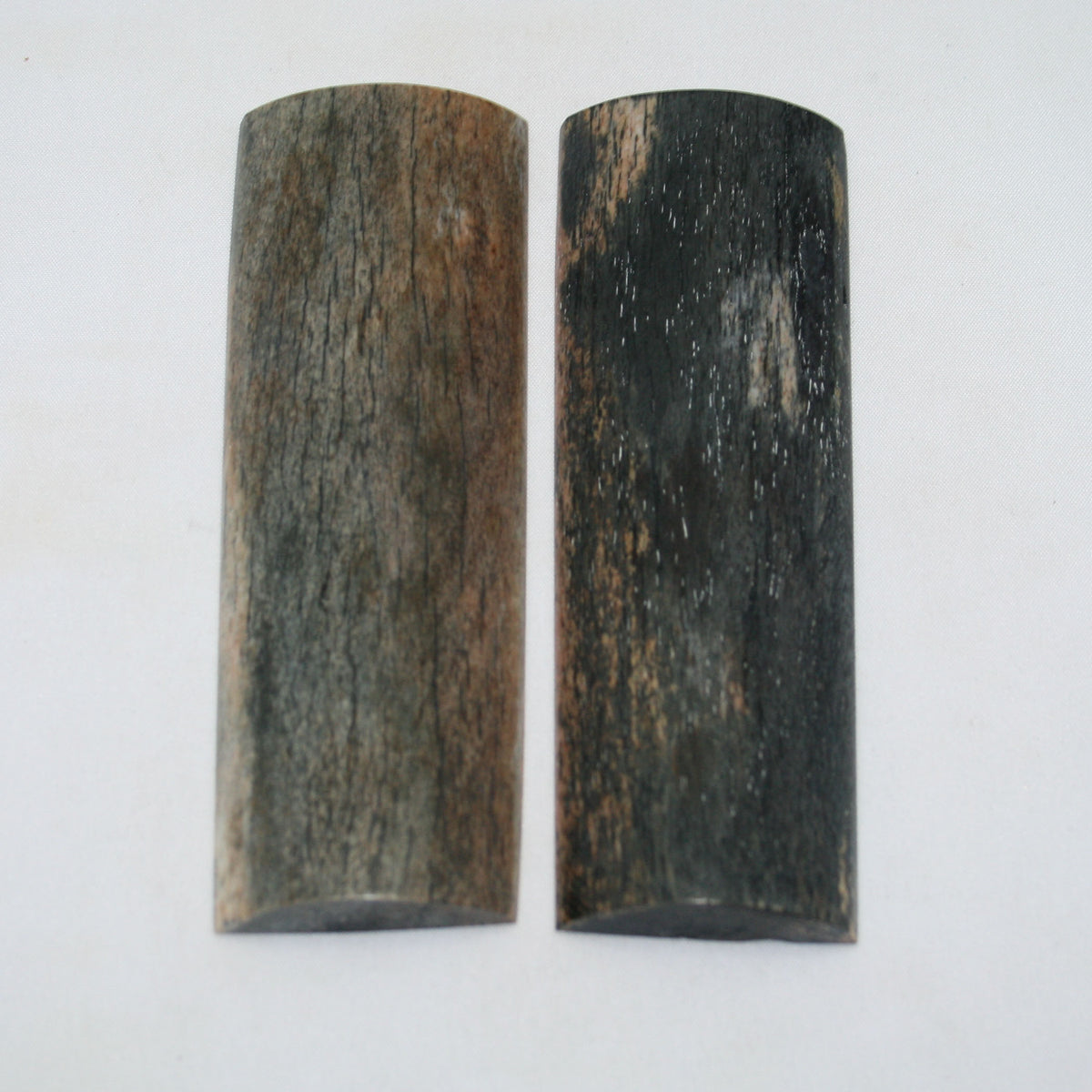 NB108NAM25 Giraffe Bone Scales Set