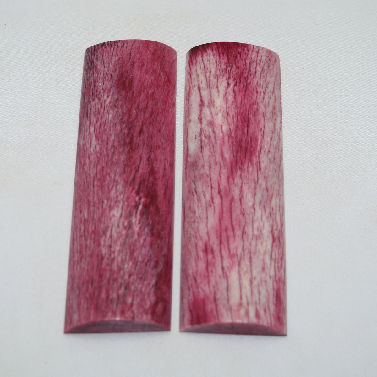 NB108NAM28 Giraffe Bone Scales Set