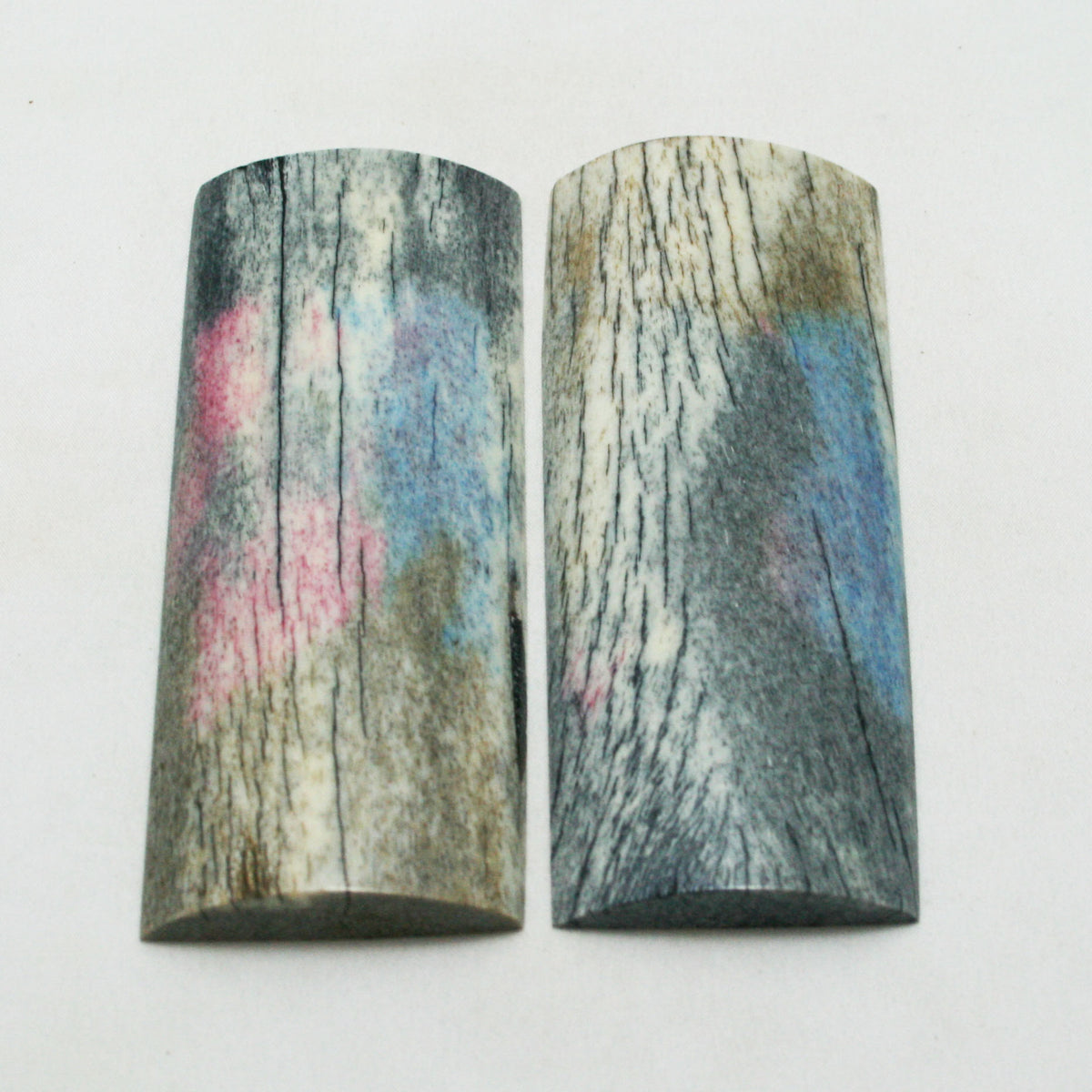 NB108NAM35 Giraffe Bone Scales Set