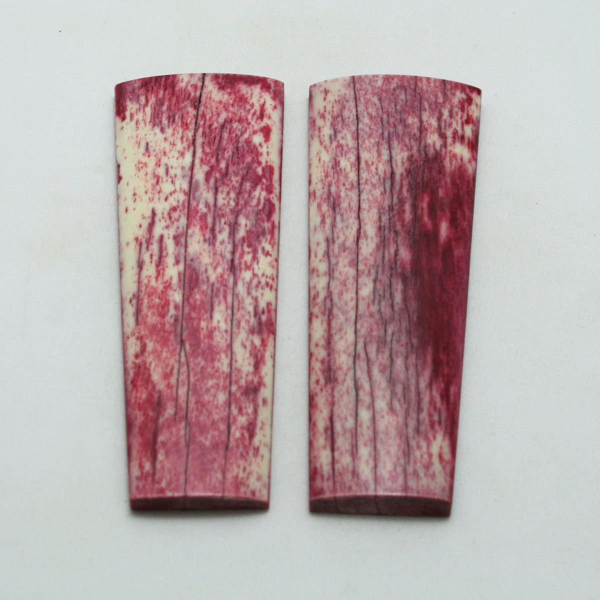 NB108NAM37 Giraffe Bone Scales Set