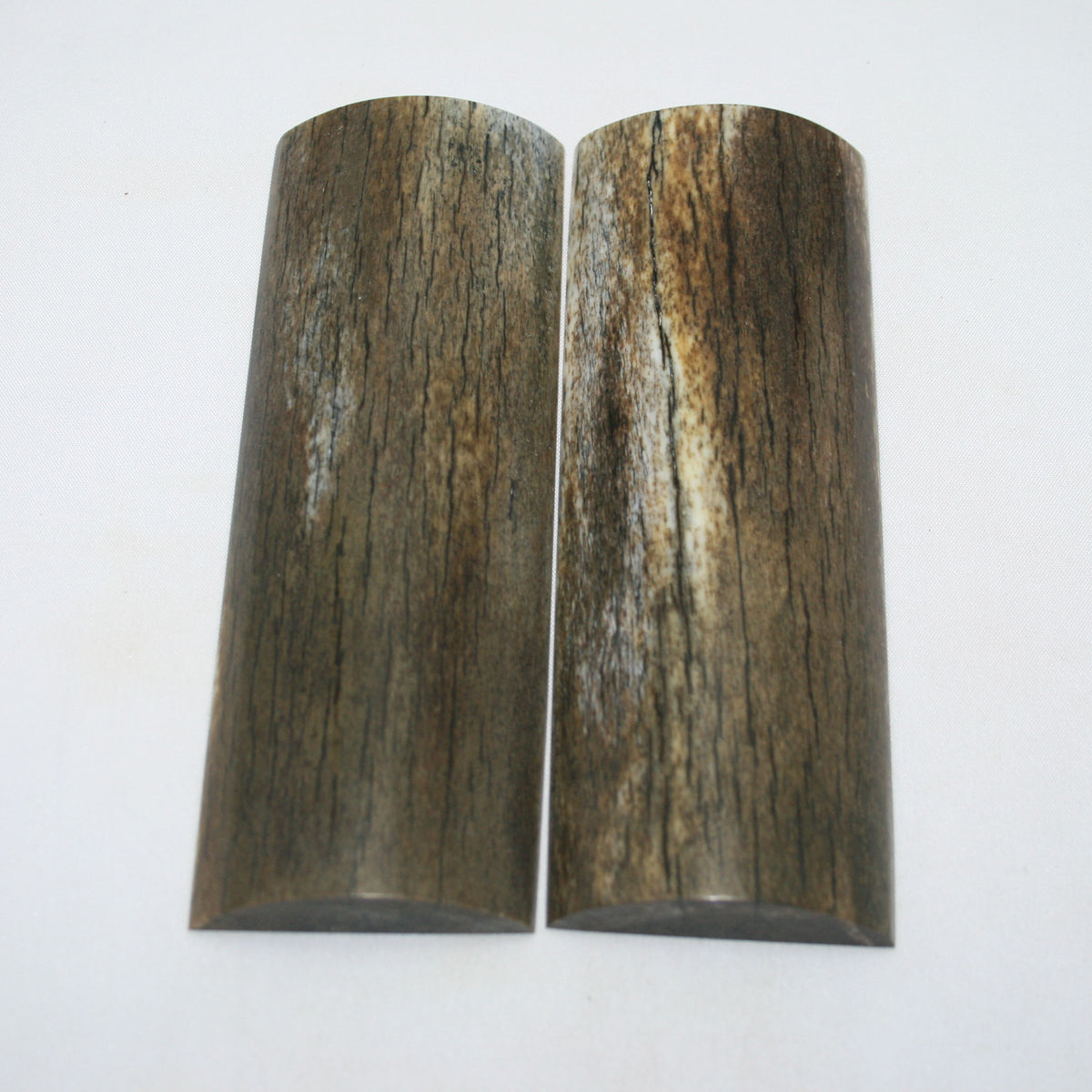 NB108NAM56 Giraffe Bone Scales Set