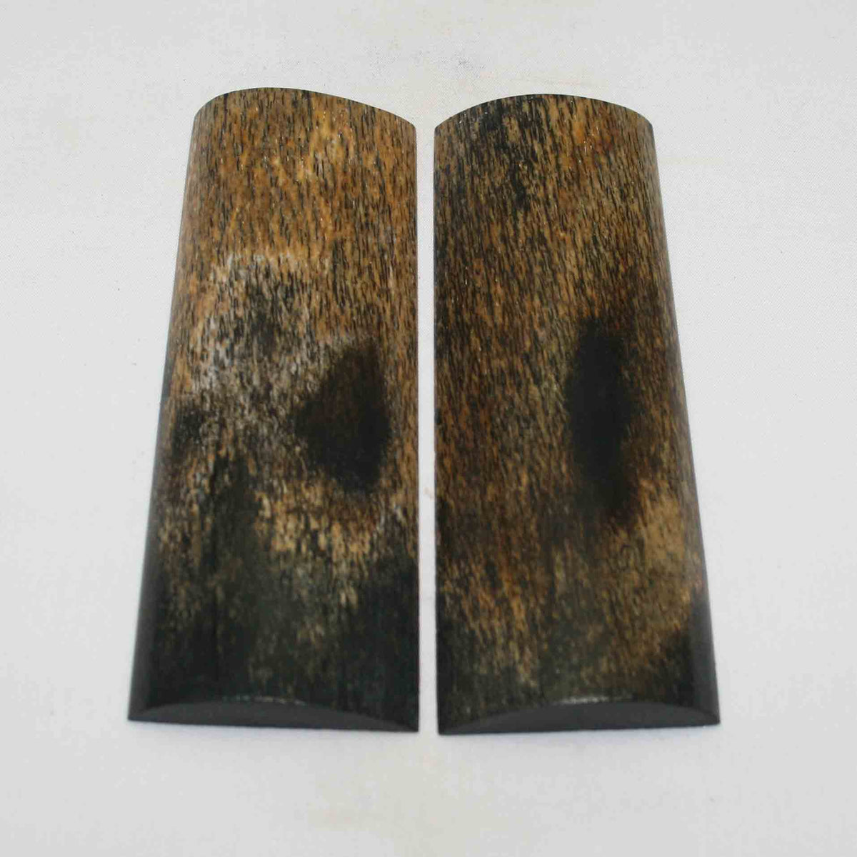 NB108NA158 Giraffe Bone Scales 5.33" x 1.82" x 0.40" inch