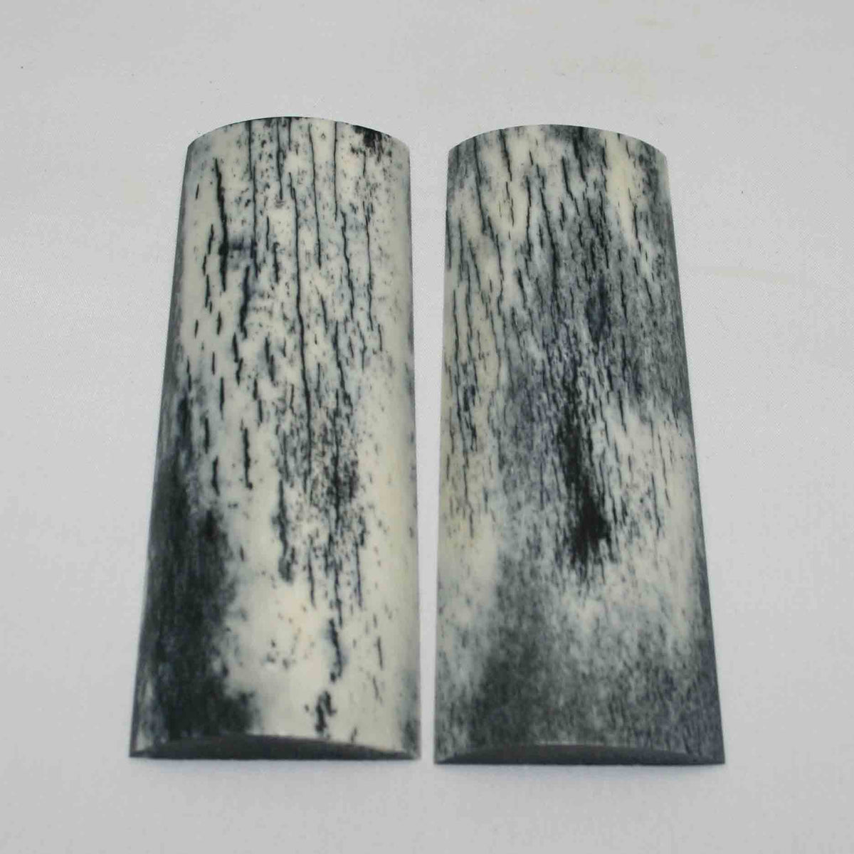 NB108NA54 Giraffe Bone Scales 5.14" x 1.82" x 0.39" inch