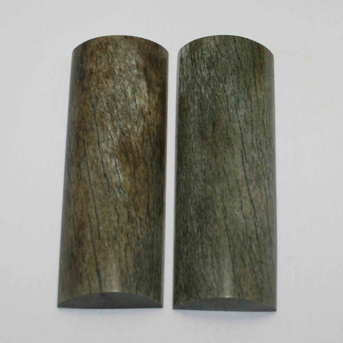 NB109MMA5 Giraffe Bone Scales