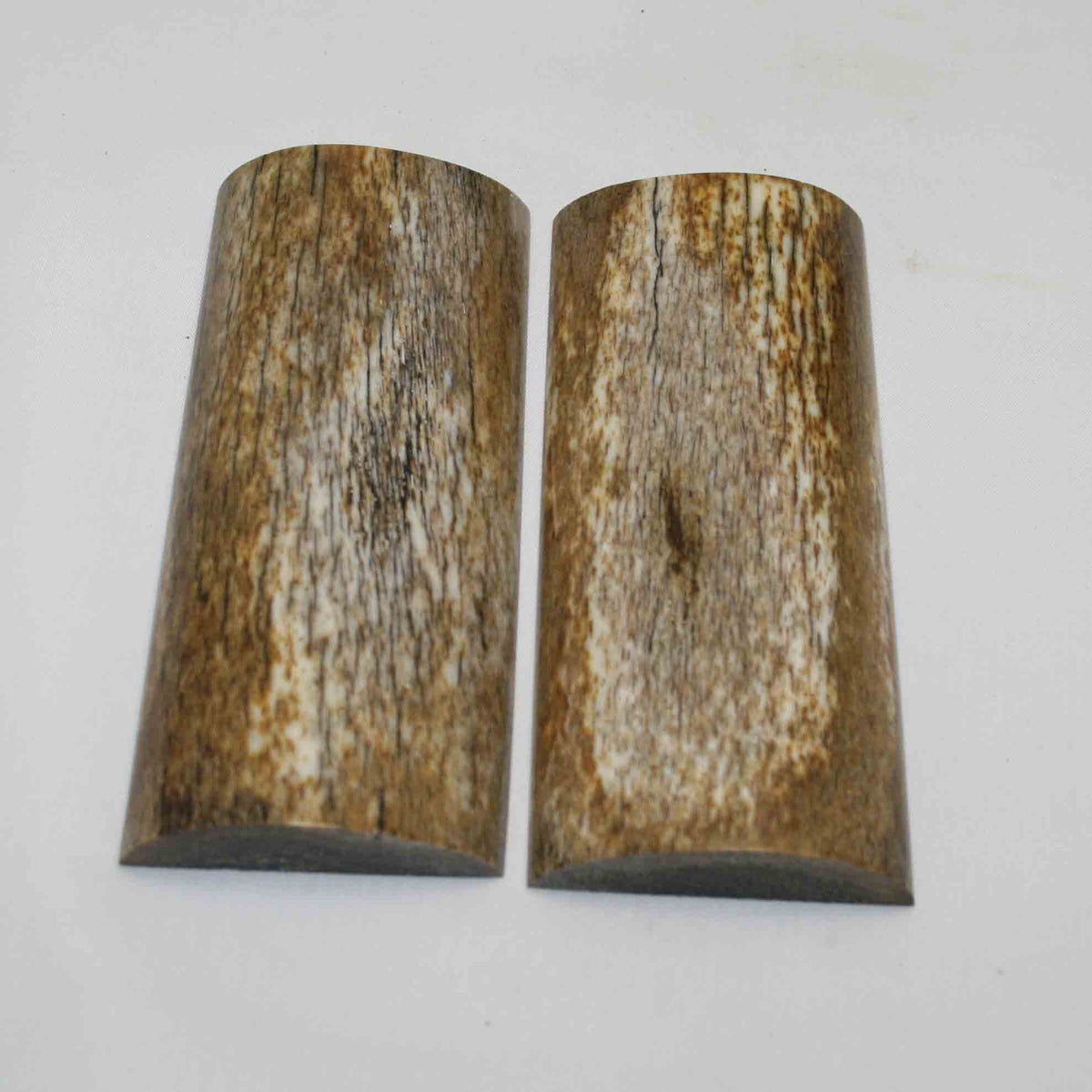 NB109NA20 Giraffe Bone Scales 5.13" x 2.19" x 0.63" inch