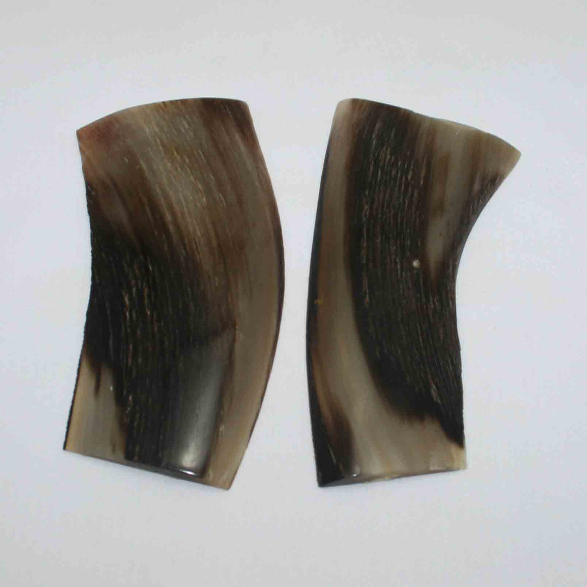 NB502LG5 Kudu Horn Scales Medium (Set of 2)