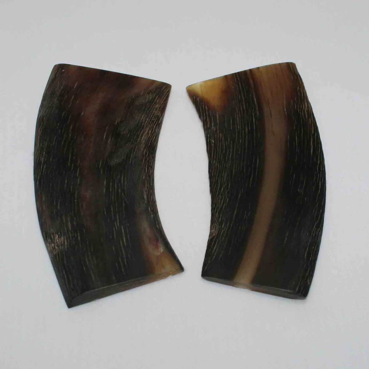 NB502MMA2 Kudu Horn Scales Medium (Set of 2)