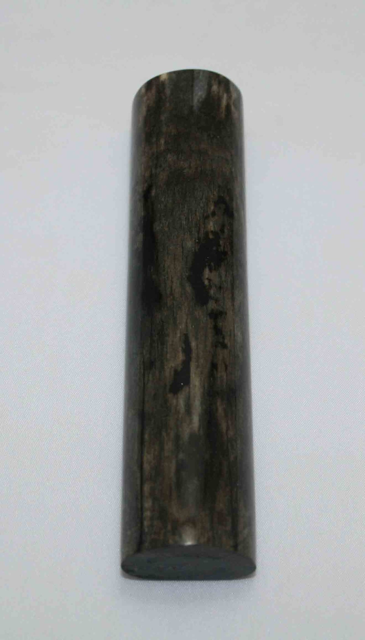 NB702JS4 Zebra Bone Round