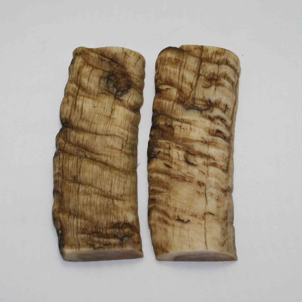 NB901JS3 Merino Ram&#39;s Horn Flat Block Scales