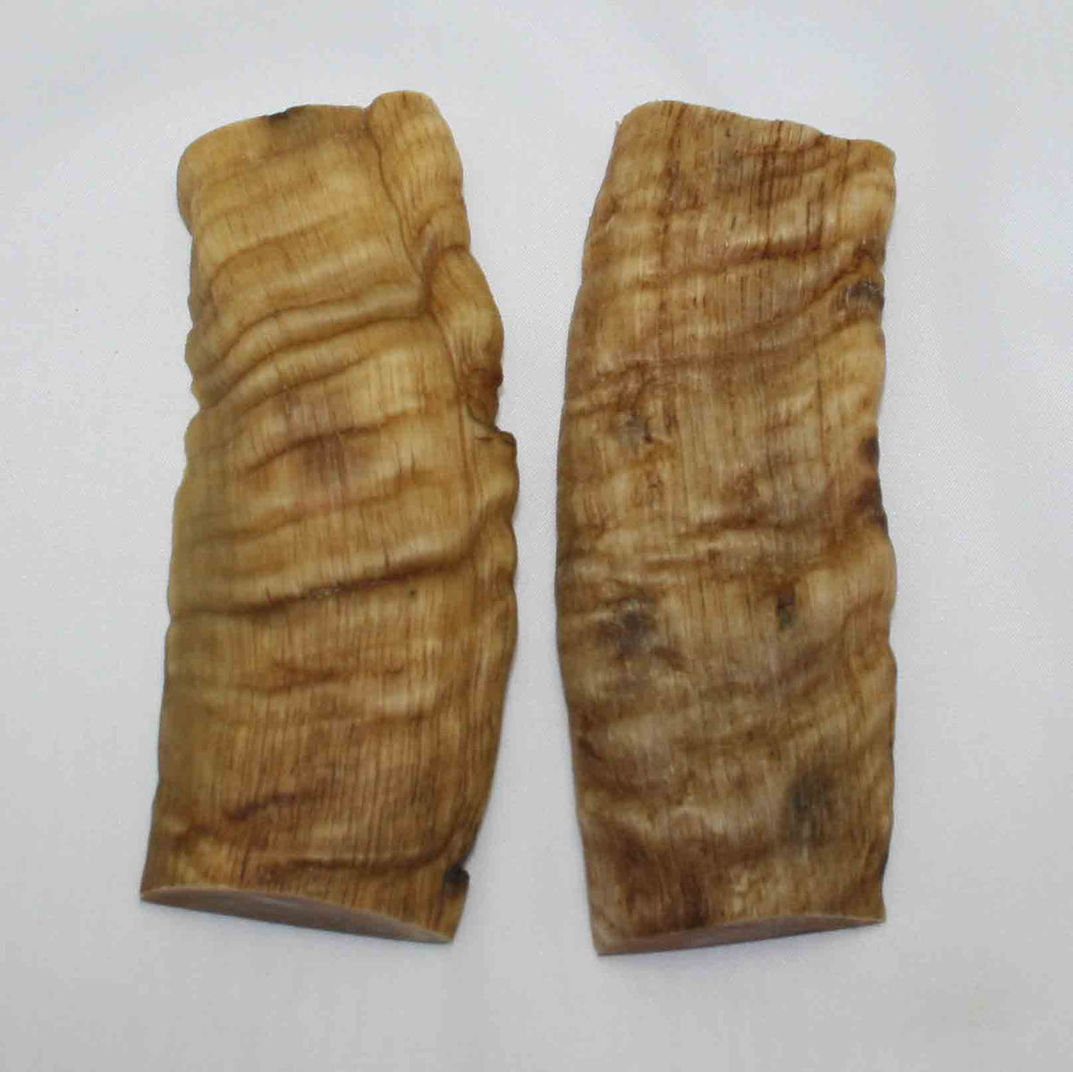 NB901MMA29 Merino Ram&#39;s Horn Flat Block Scales