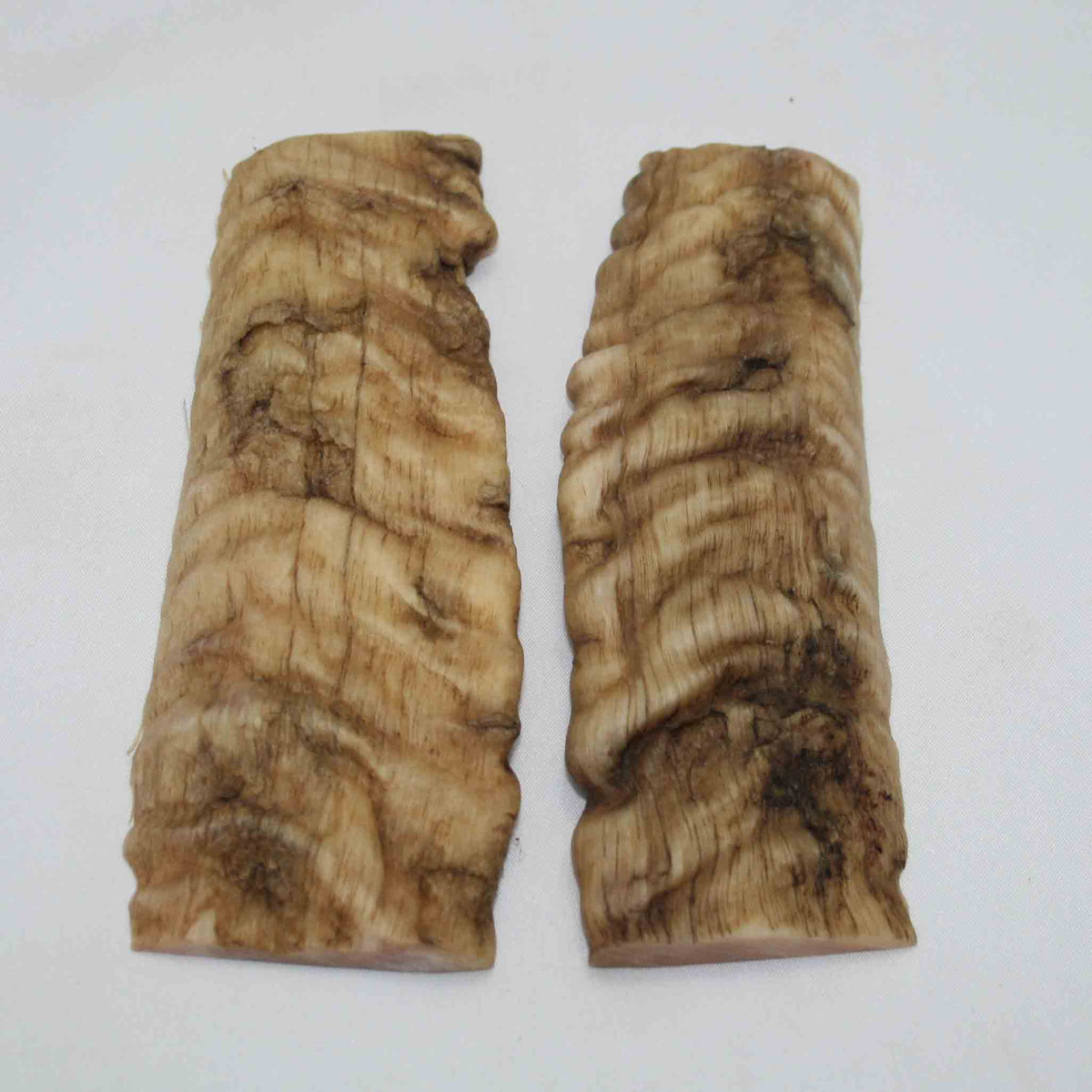 NB901NAM27 Merino Ram&#39;s Horn Flat Block Scales