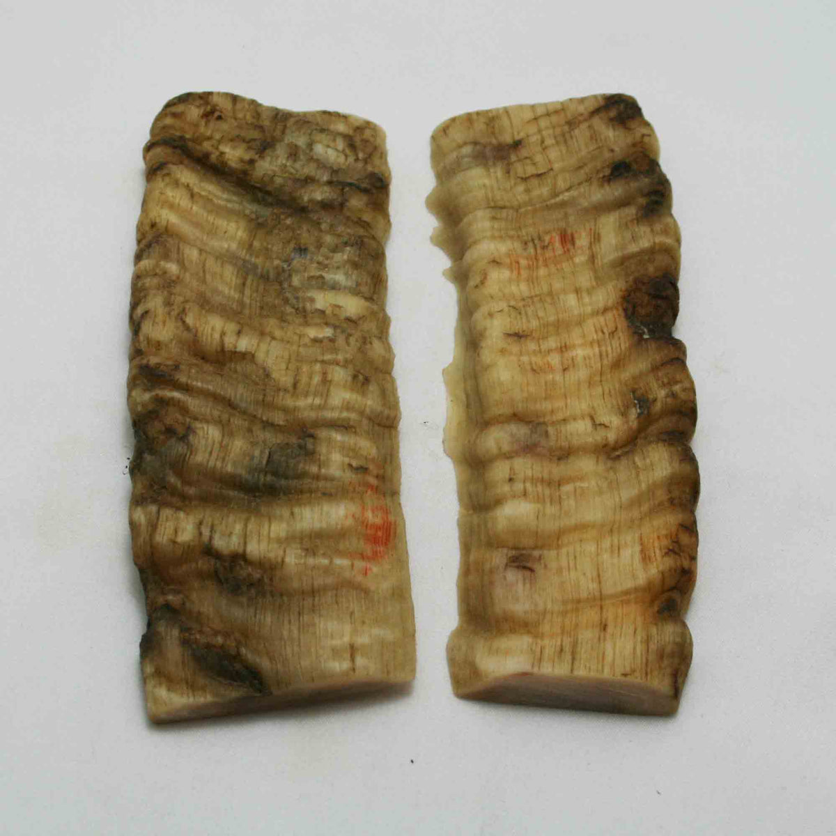 NB901NAM40 Merino Ram&#39;s Horn Flat Block Scales