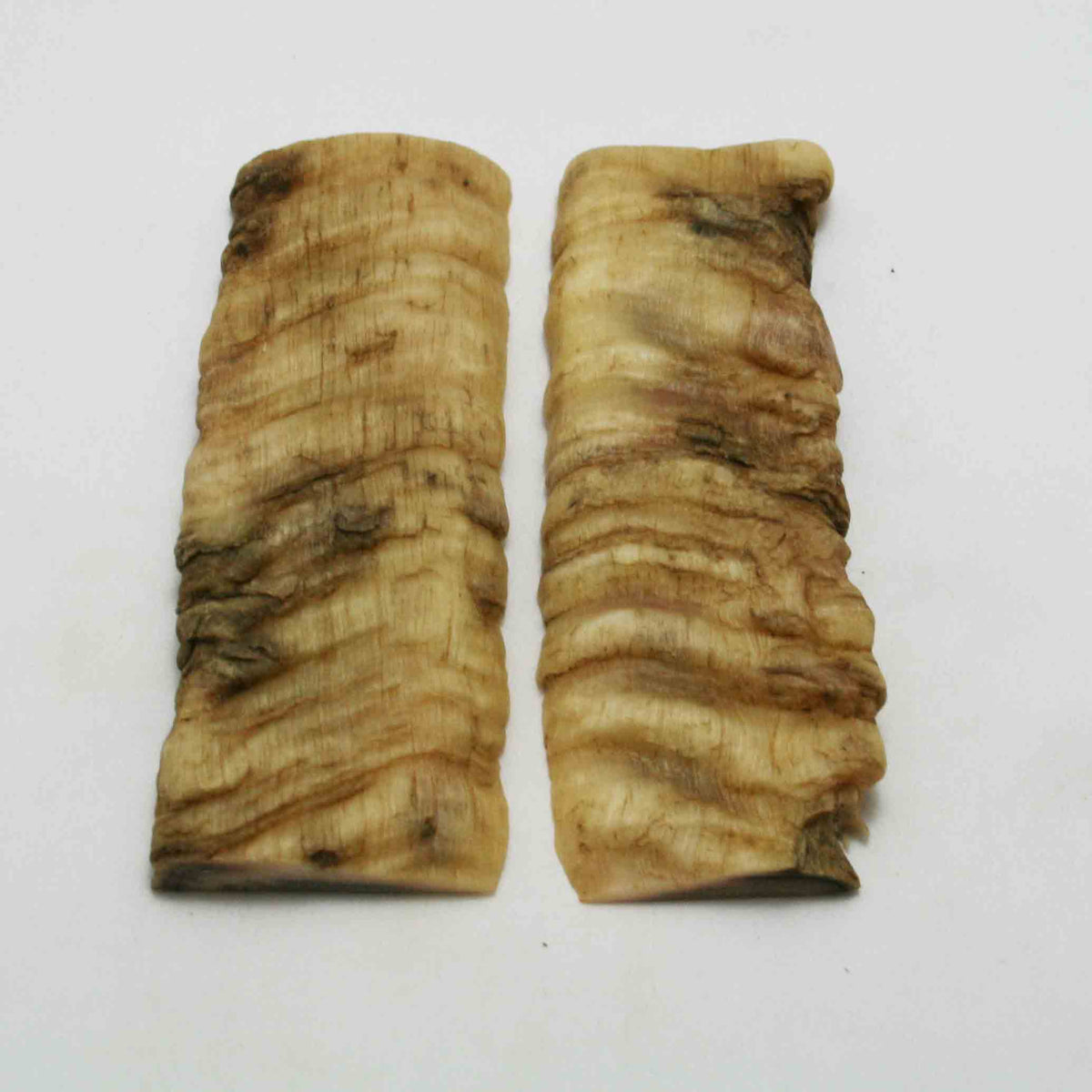 NB901NAM43 Merino Ram&#39;s Horn Flat Block Scales