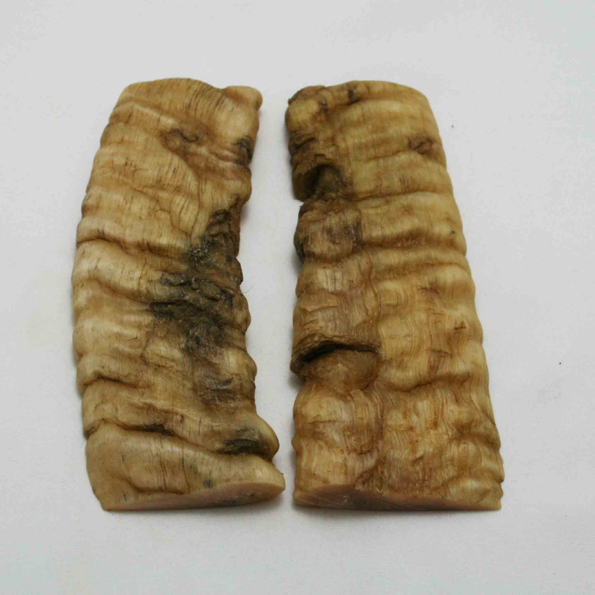 NB901NAM45 Merino Ram&#39;s Horn Flat Block Scales