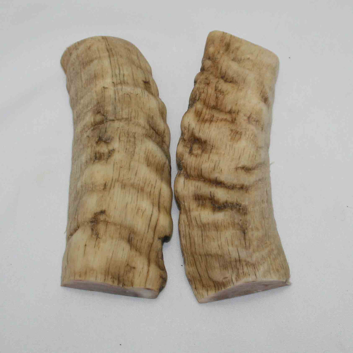 NB901NAM47 Merino Ram&#39;s Horn Flat Block Scales