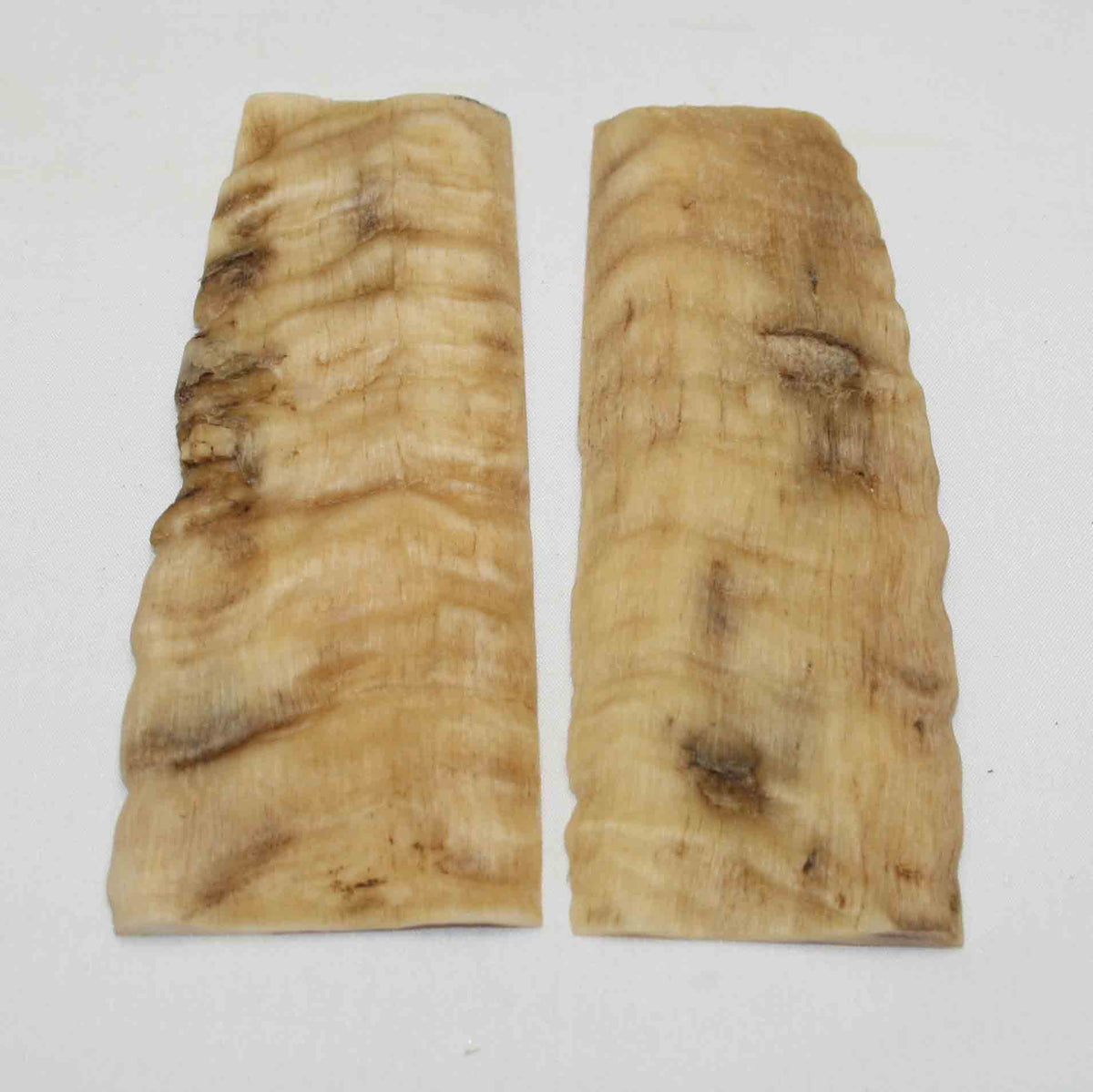 NB901NA23 Merino Ram's Horn Flat Block Scales Size 4.98" x 1.80" x 0.11" inch