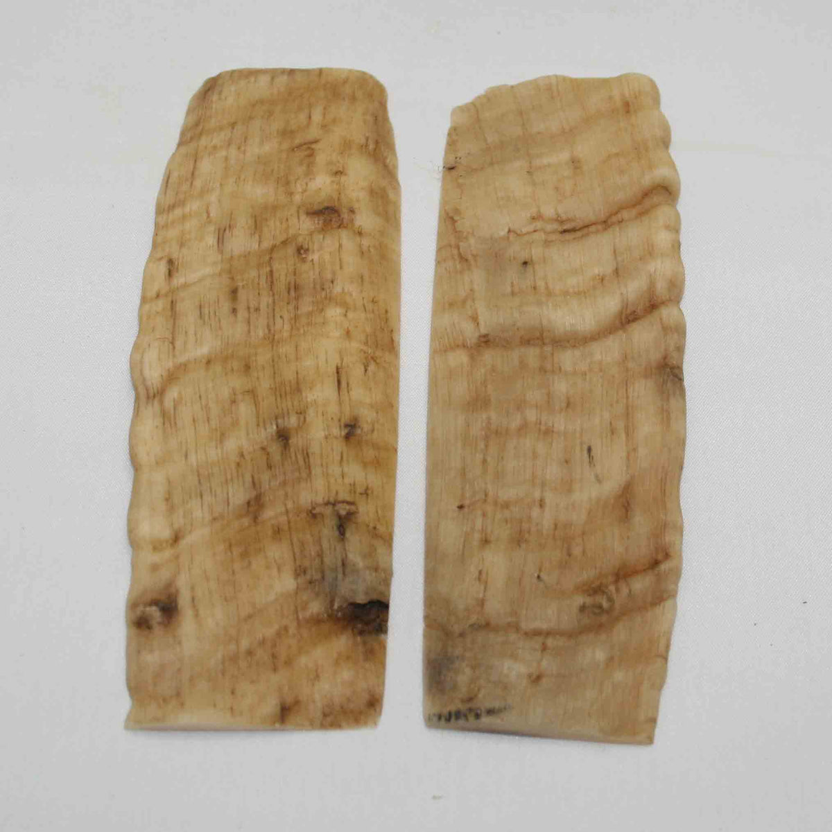 NB901NA25 Merino Ram's Horn Flat Block Scales Size 5.57" x 1.85" x 0.21" inch