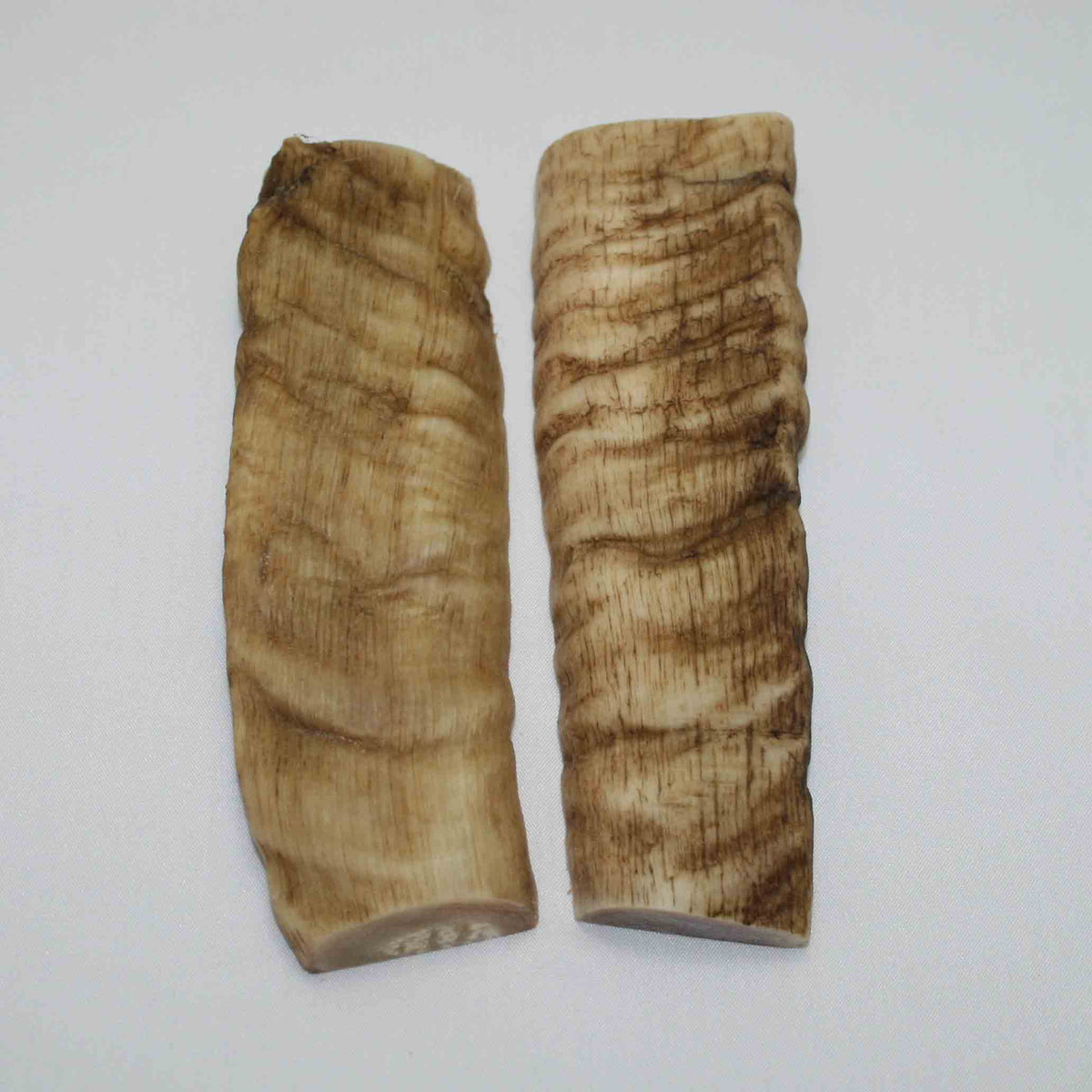 NB903JS22 Merino Ram&#39;s Horn Flat Block Scales