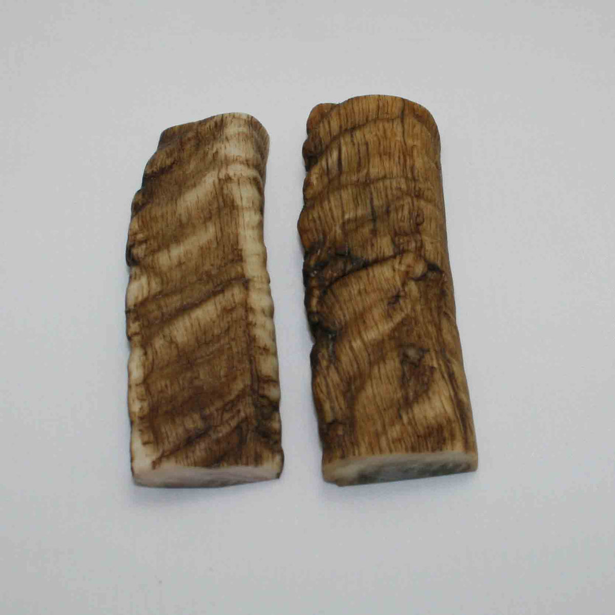 NB903JS33 Merino Ram&#39;s Horn Flat Block Scales