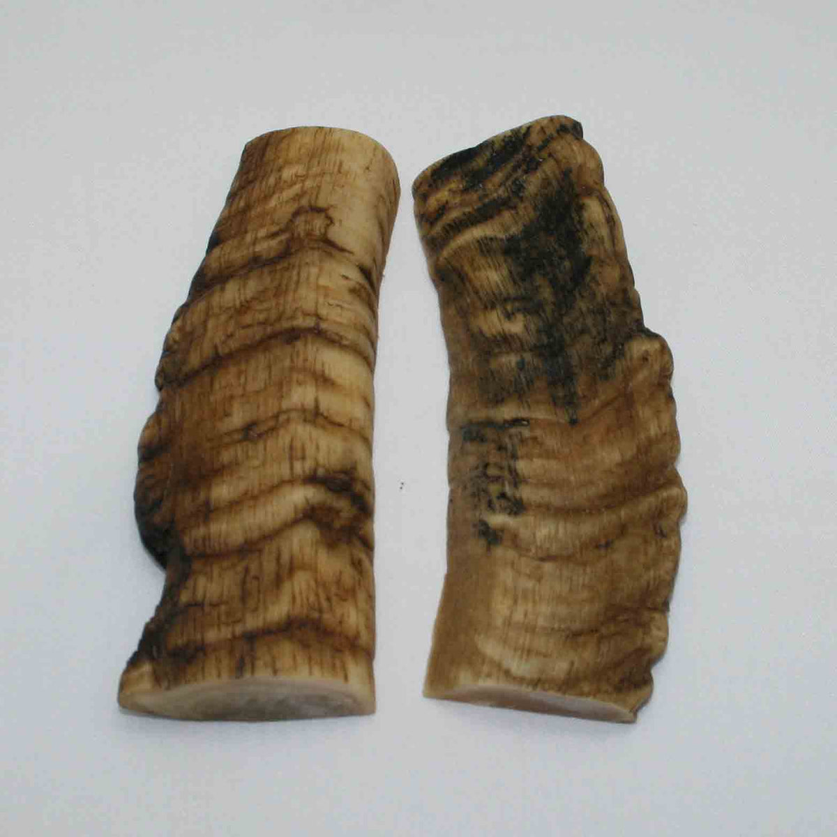 NB903JS34 Merino Ram&#39;s Horn Flat Block Scales