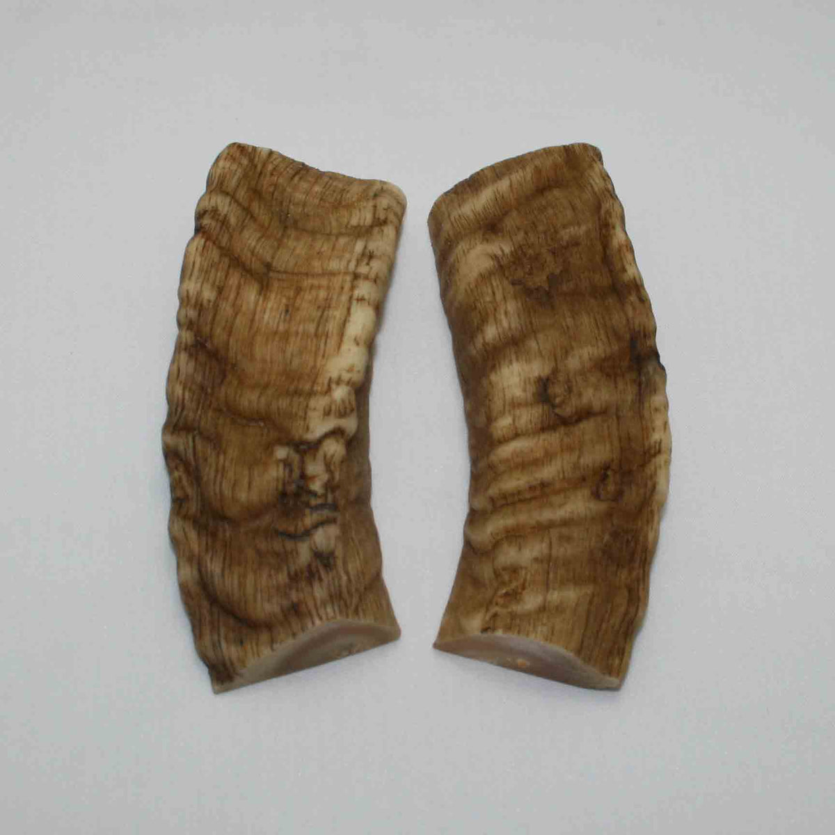 NB903JS37 Merino Ram&#39;s Horn Flat Block Scales