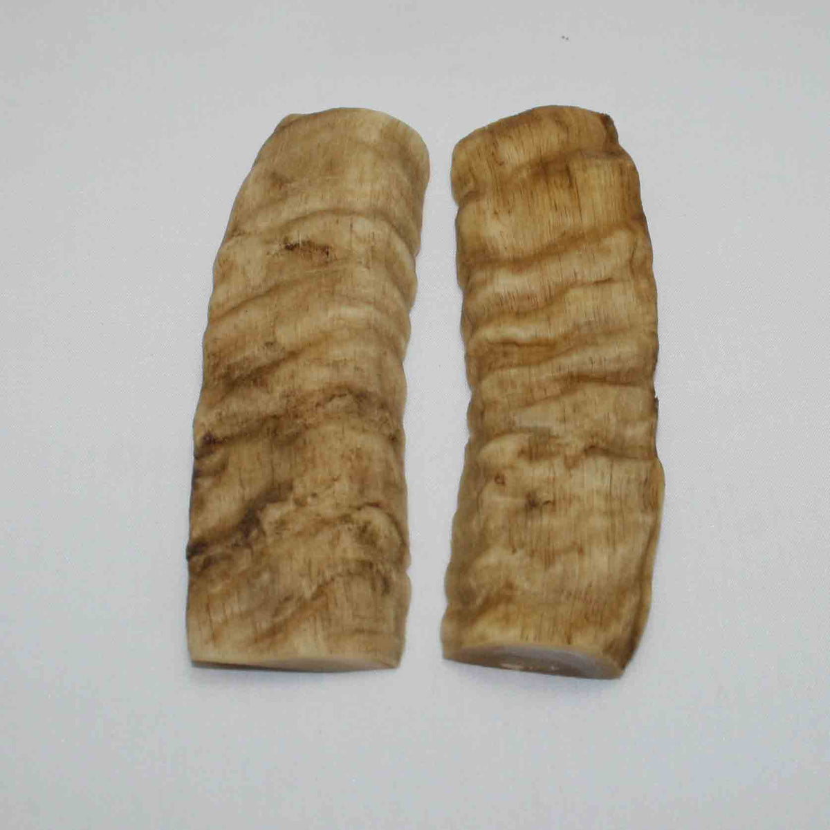 NB903JS65 Merino Ram&#39;s Horn Flat Block Scales