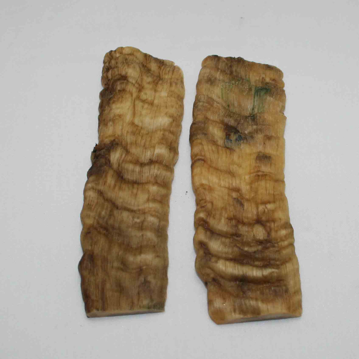 NB903JS76 Merino Ram&#39;s Horn Flat Block Scales