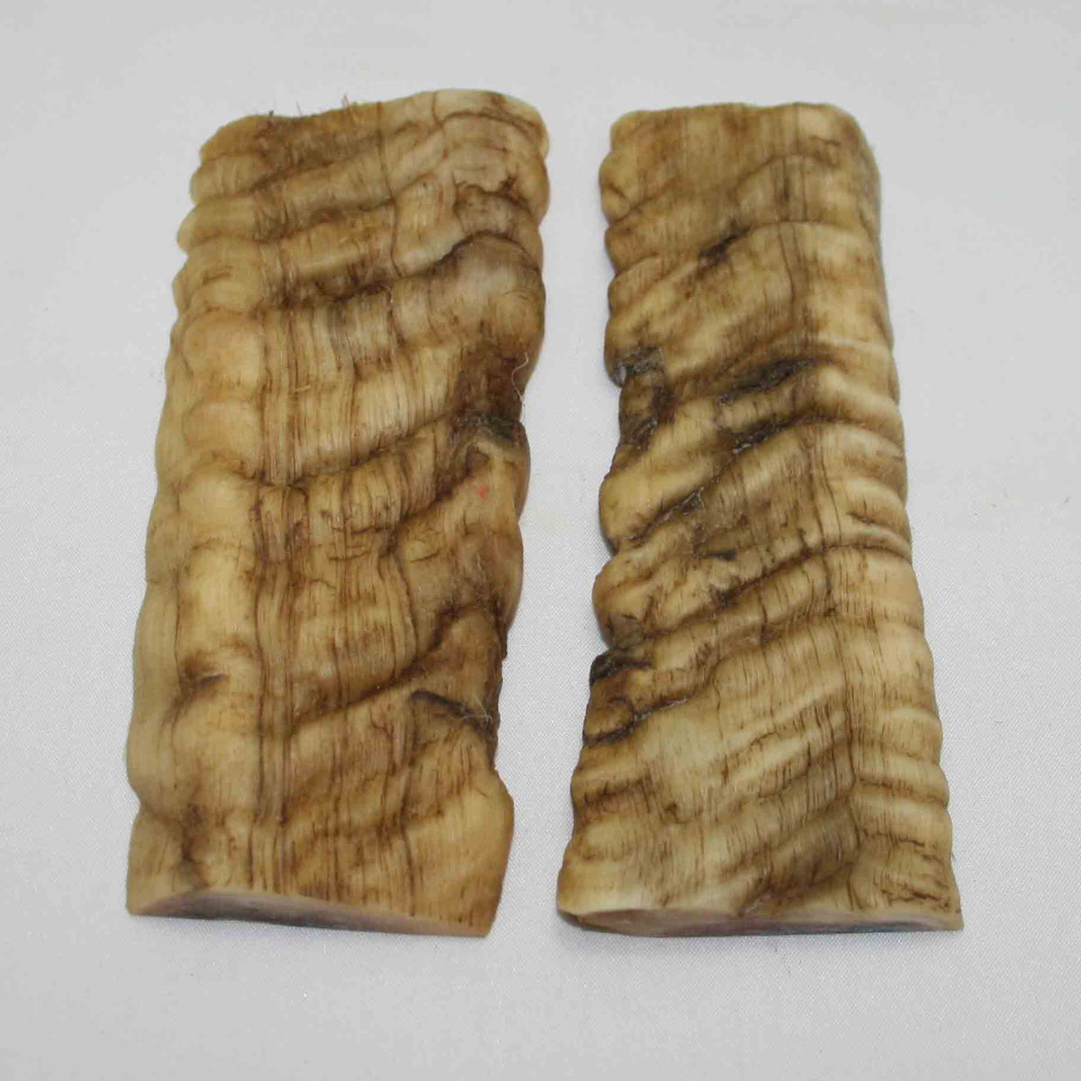 NB903MMA19 Merino Ram&#39;s Horn Flat Block Scales