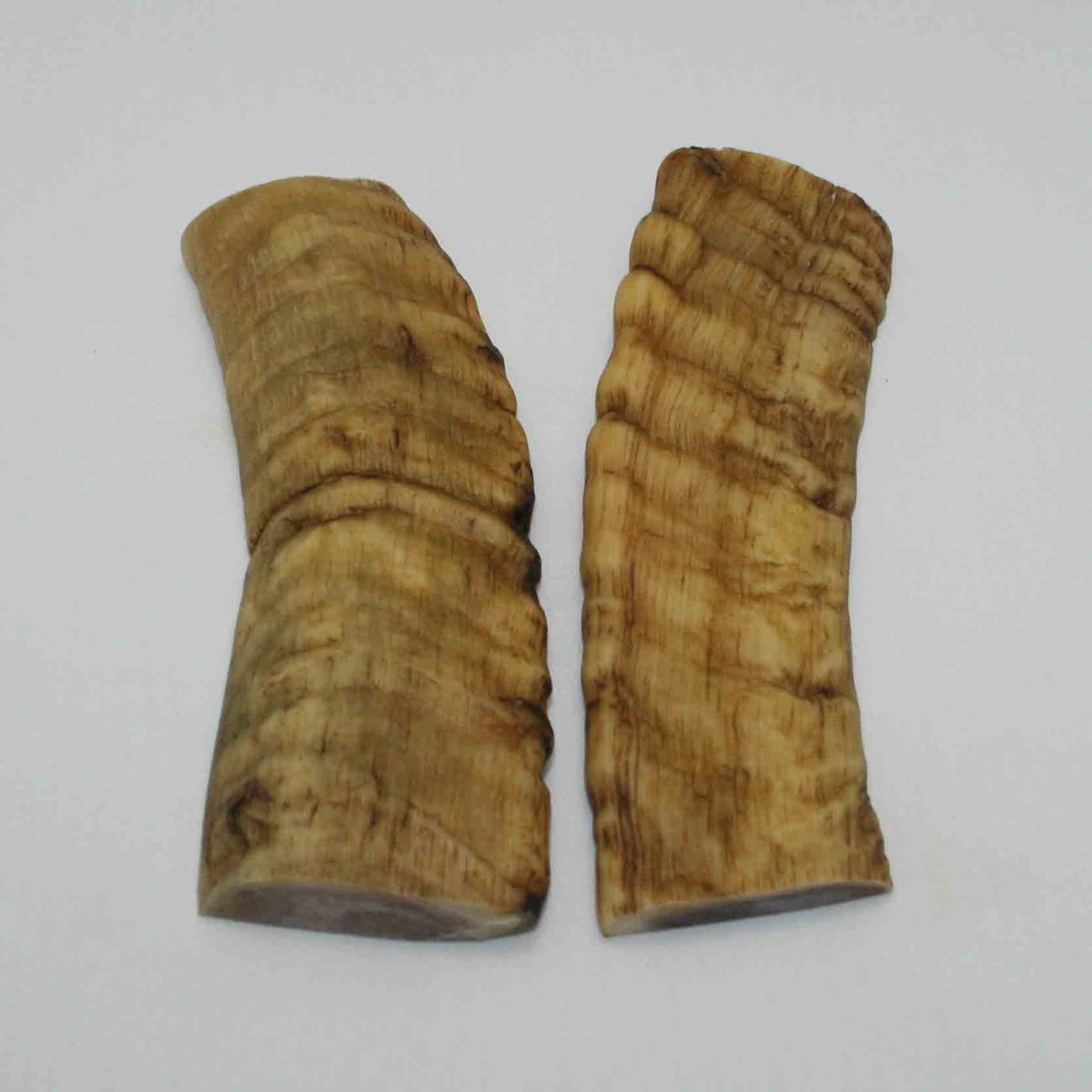 NB903MMA66 Merino Ram&#39;s Horn Flat Block Scales