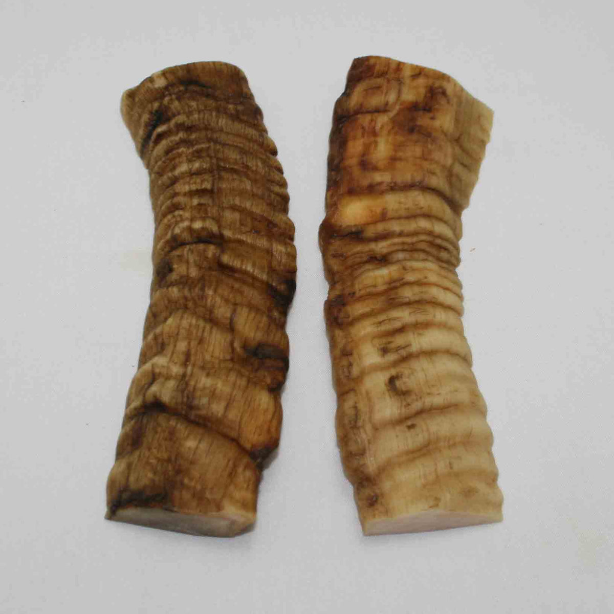 NB903MMA81 Merino Ram&#39;s Horn Flat Block Scales