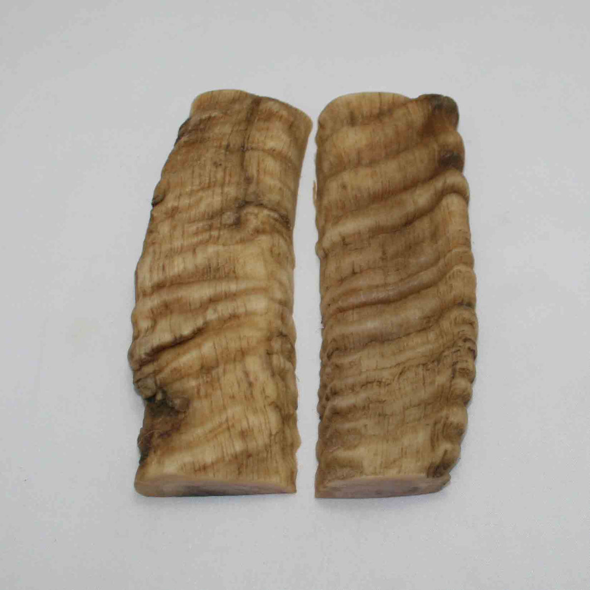 NB903NAM108 Merino Ram&#39;s Horn Flat Block Scales