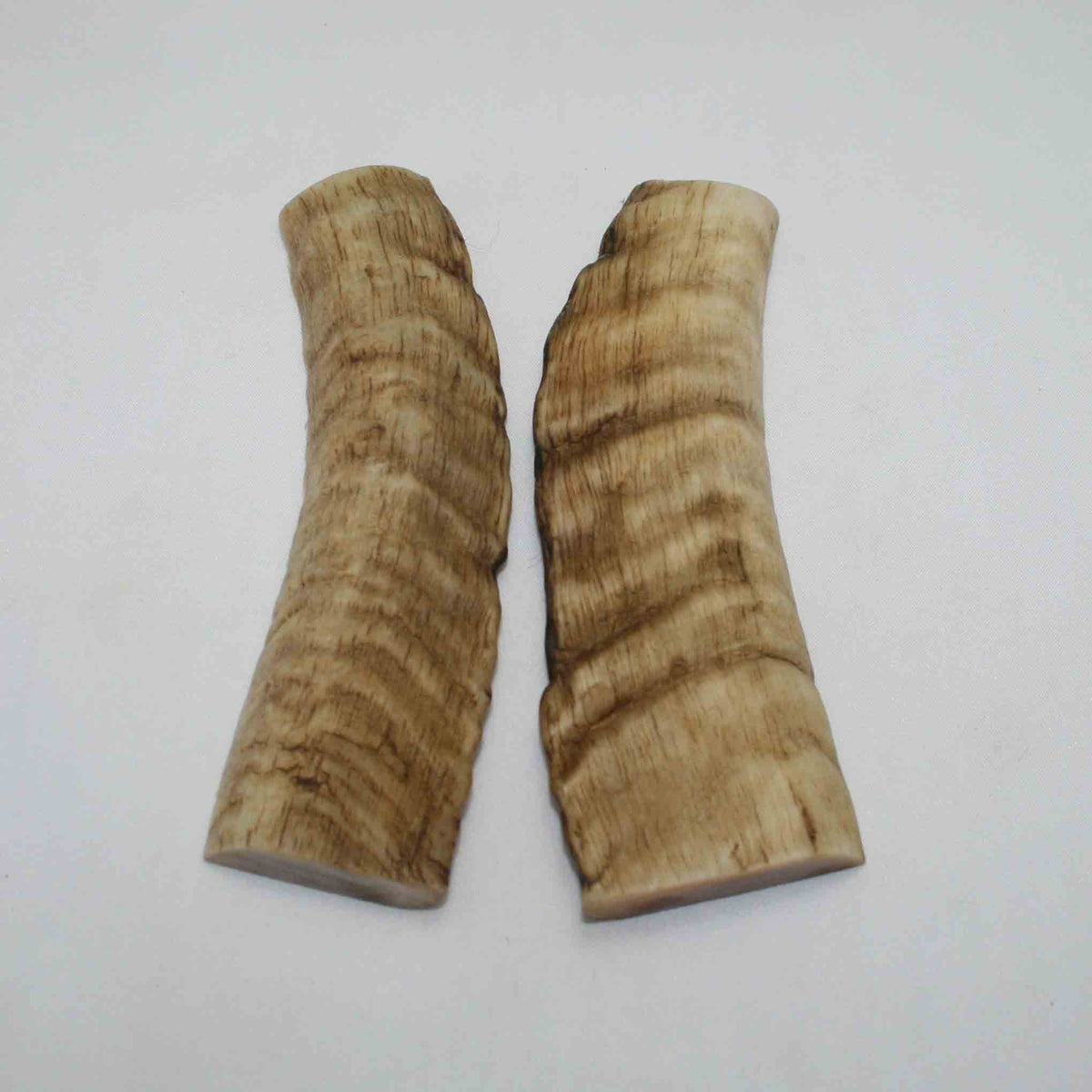 NB903NAM130 Merino Ram&#39;s Horn Flat Block Scales