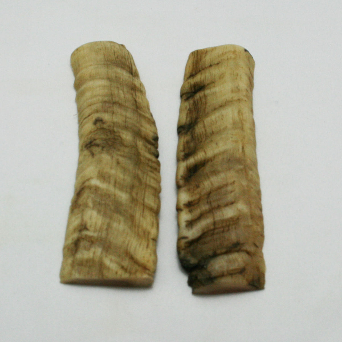 NB903NAM14 Merino Ram&#39;s Horn Flat Block Scales