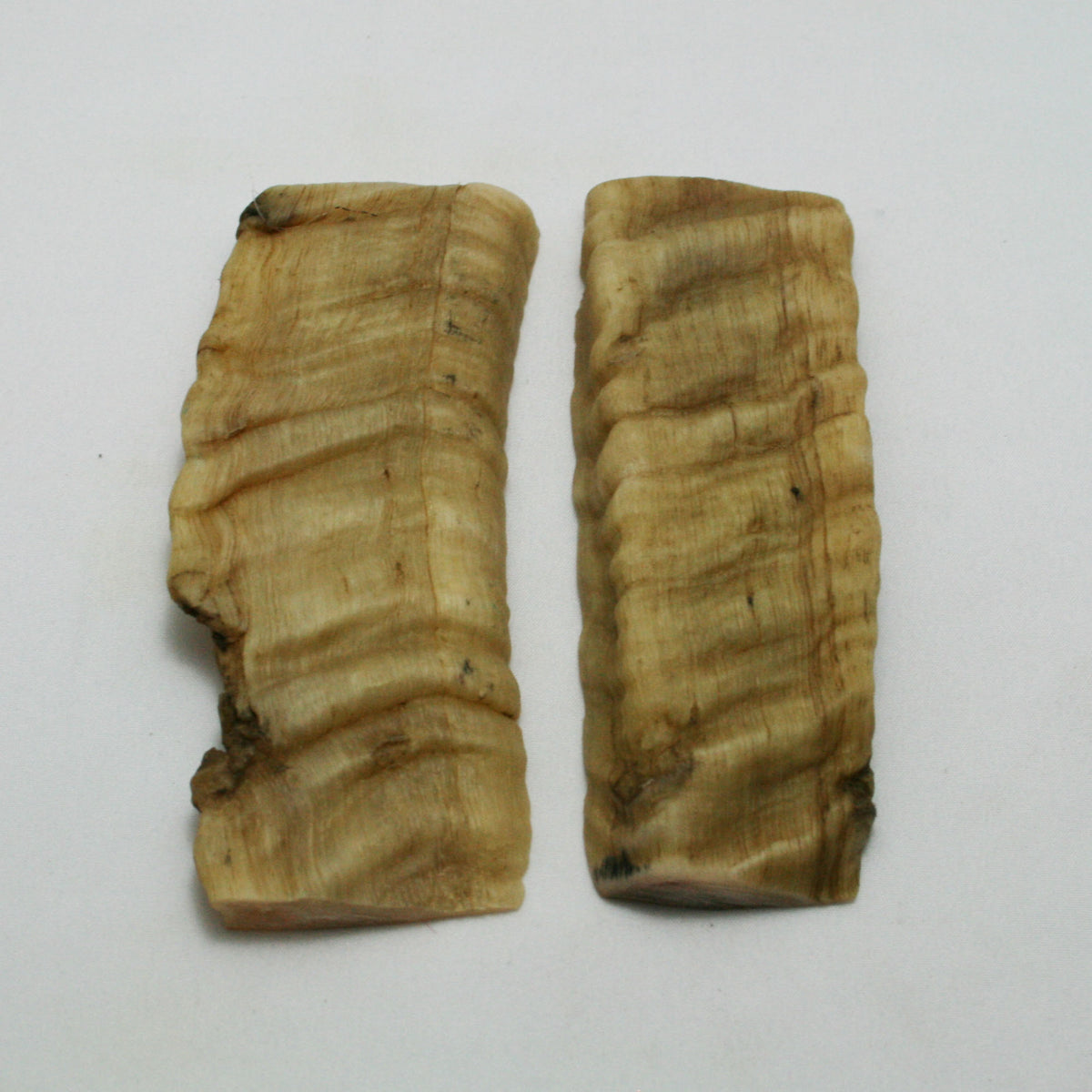 NB903NAM20 Merino Ram&#39;s Horn Flat Block Scales