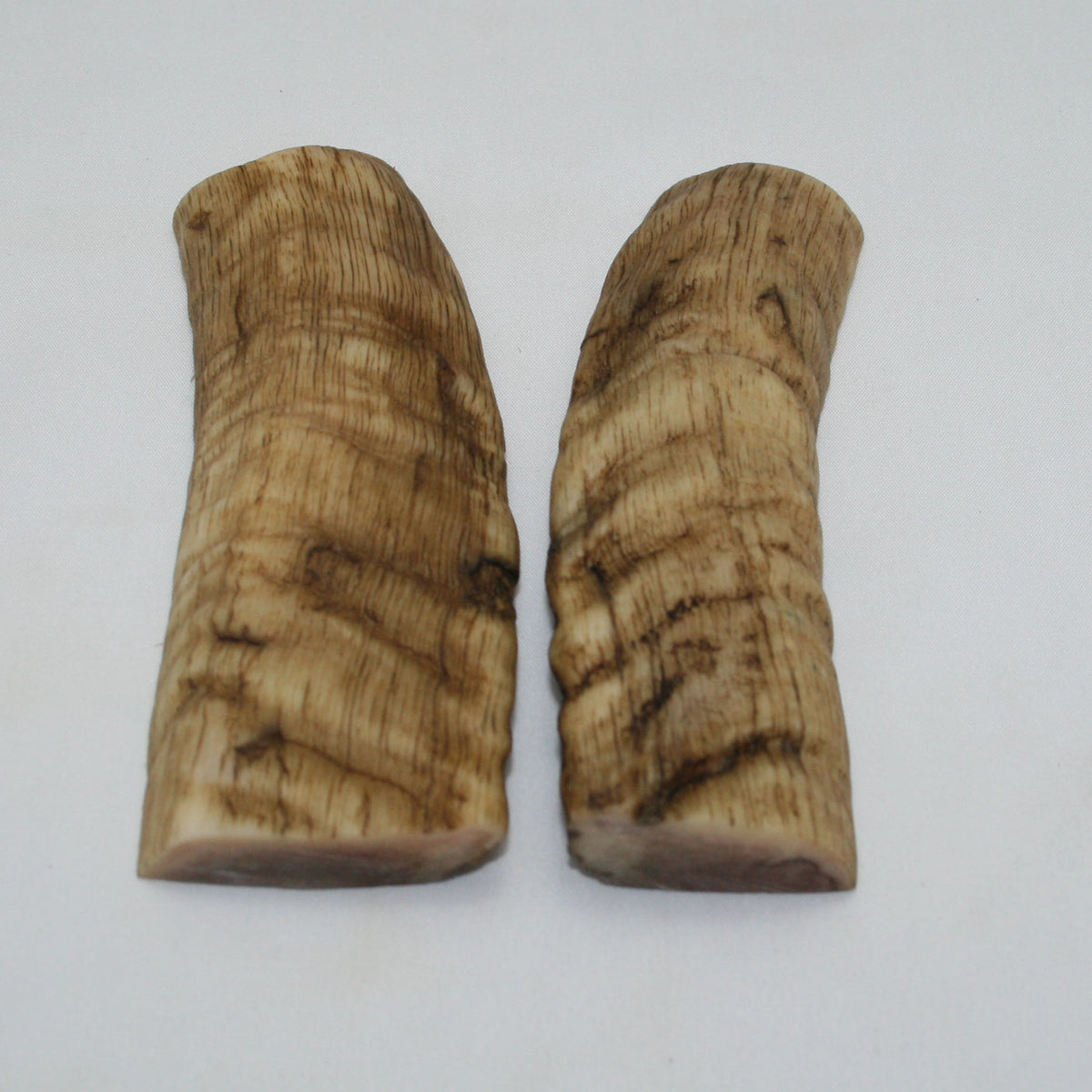 NB903NAM22 Merino Ram&#39;s Horn Flat Block Scales