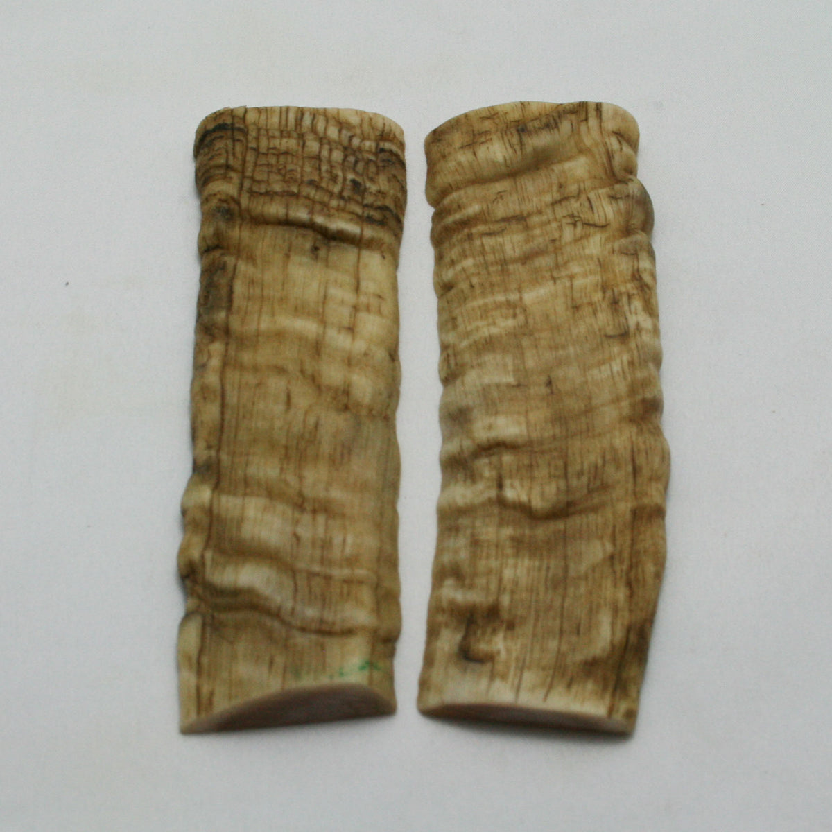 NB903NAM34 Merino Ram&#39;s Horn Flat Block Scales