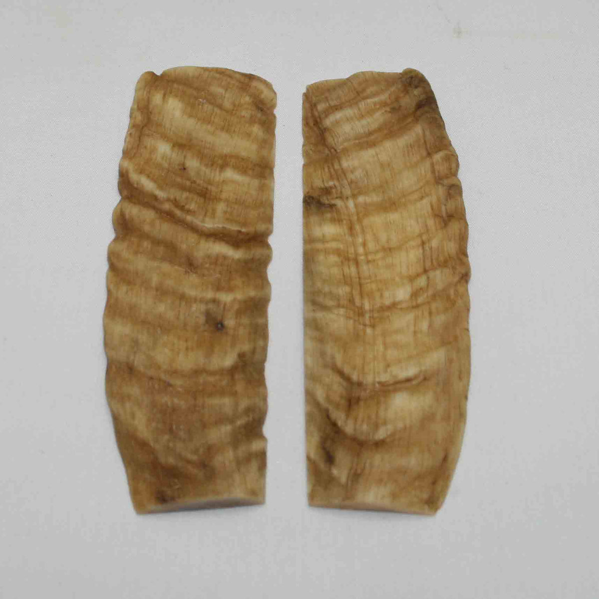 NB903NA10 Merino Ram's Horn Flat Block Scales Size: 4.69" x 1.54" x 0.23"inch