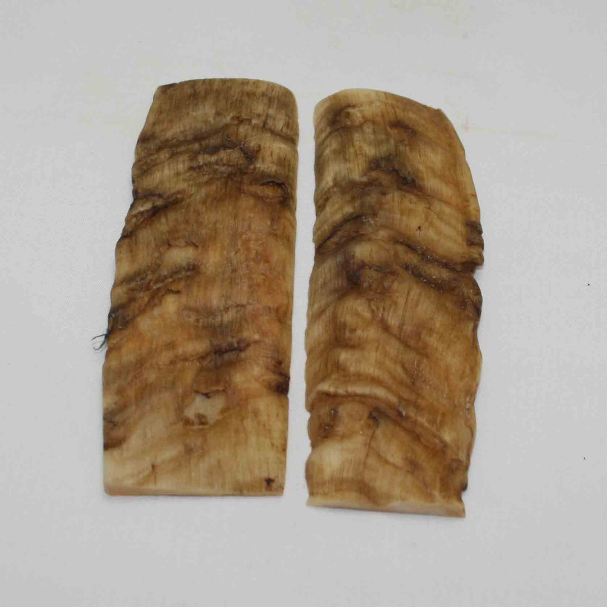 NB903NA18 Merino Ram's Horn Flat Block Scales Size: 5.10" x 1.80" x 0.25"inch