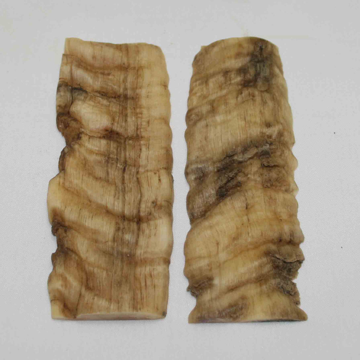 NB903NA28 Merino Ram's Horn Flat Block Scales Size: 5.11" x 1.71" x 0.12"inch