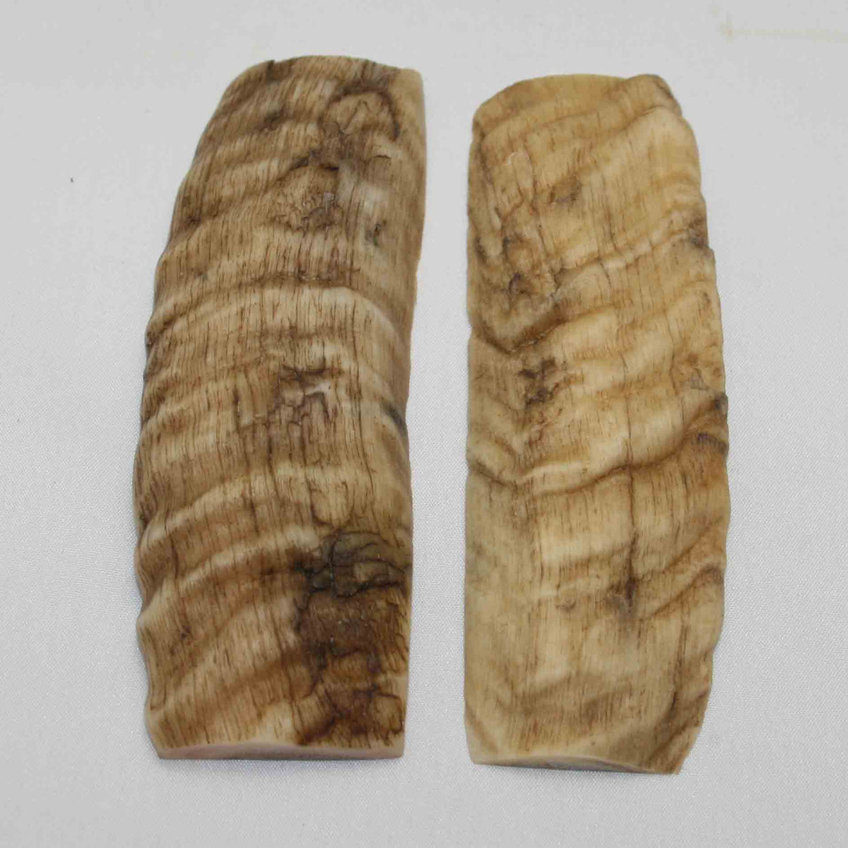 NB903NA29 Merino Ram's Horn Flat Block Scales Size: 4.91" x 1.59" x 0.19"inch