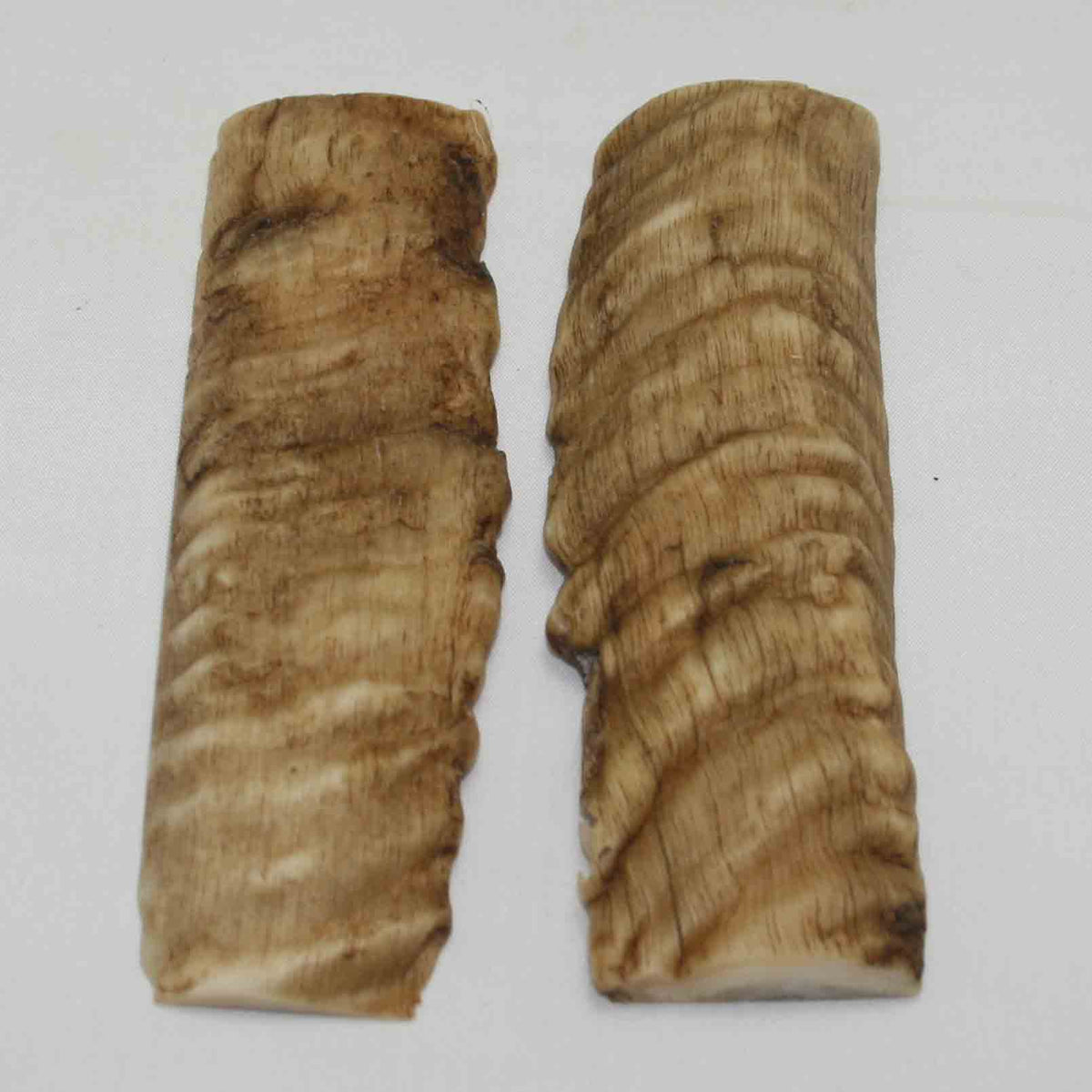 NB903NA46 Merino Ram's Horn Flat Block Scales Size: 5.21" x 1.61" x 0.23"inch