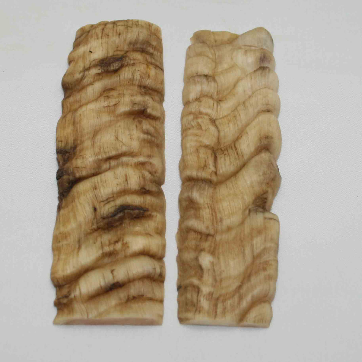 NB903NA48 Merino Ram's Horn Flat Block Scales Size: 5.35" x 1.59" x 0.30"inch
