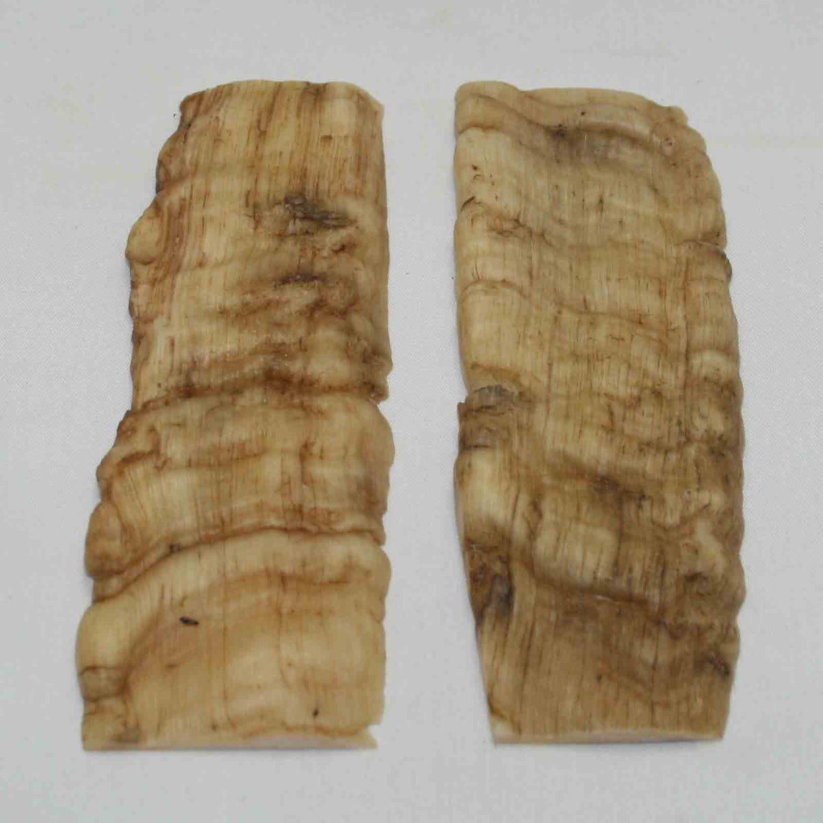 NB903NA54 Merino Ram's Horn Flat Block Scales Size: 4.97" x 1.67" x 0.15"inch