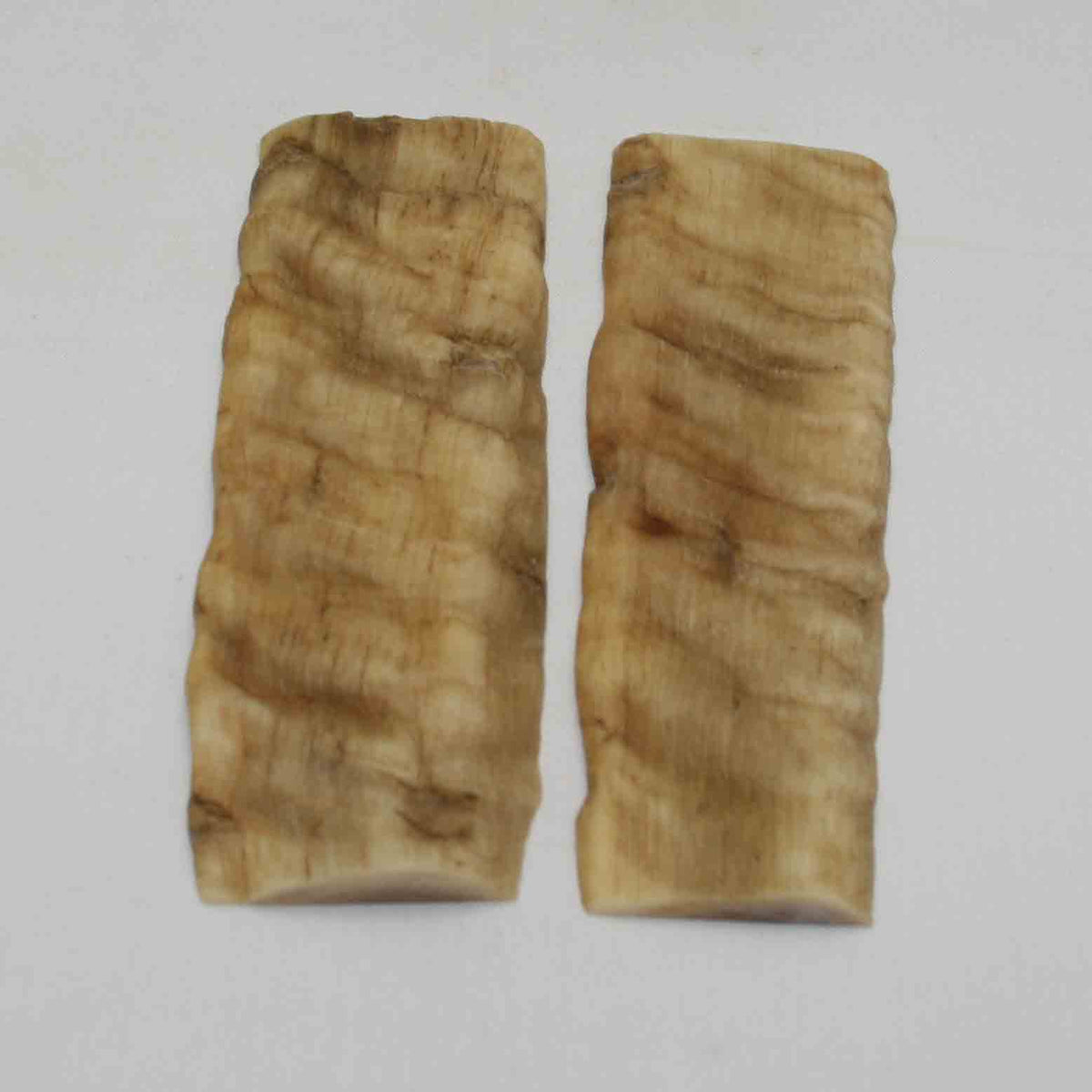 NB903NA67 Merino Ram's Horn Flat Block Scales Size: 4.95" x 1.66" x 0.19"inch