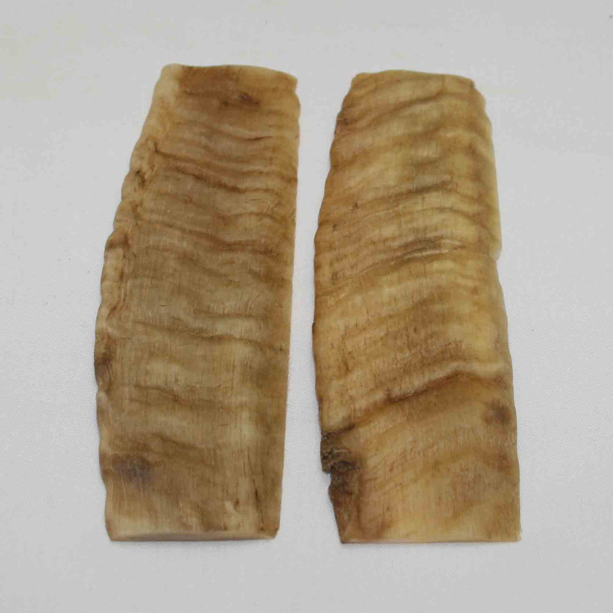 NB903NA69 Merino Ram's Horn Flat Block Scales Size: 5.29" x 1.78" x 0.10"inch