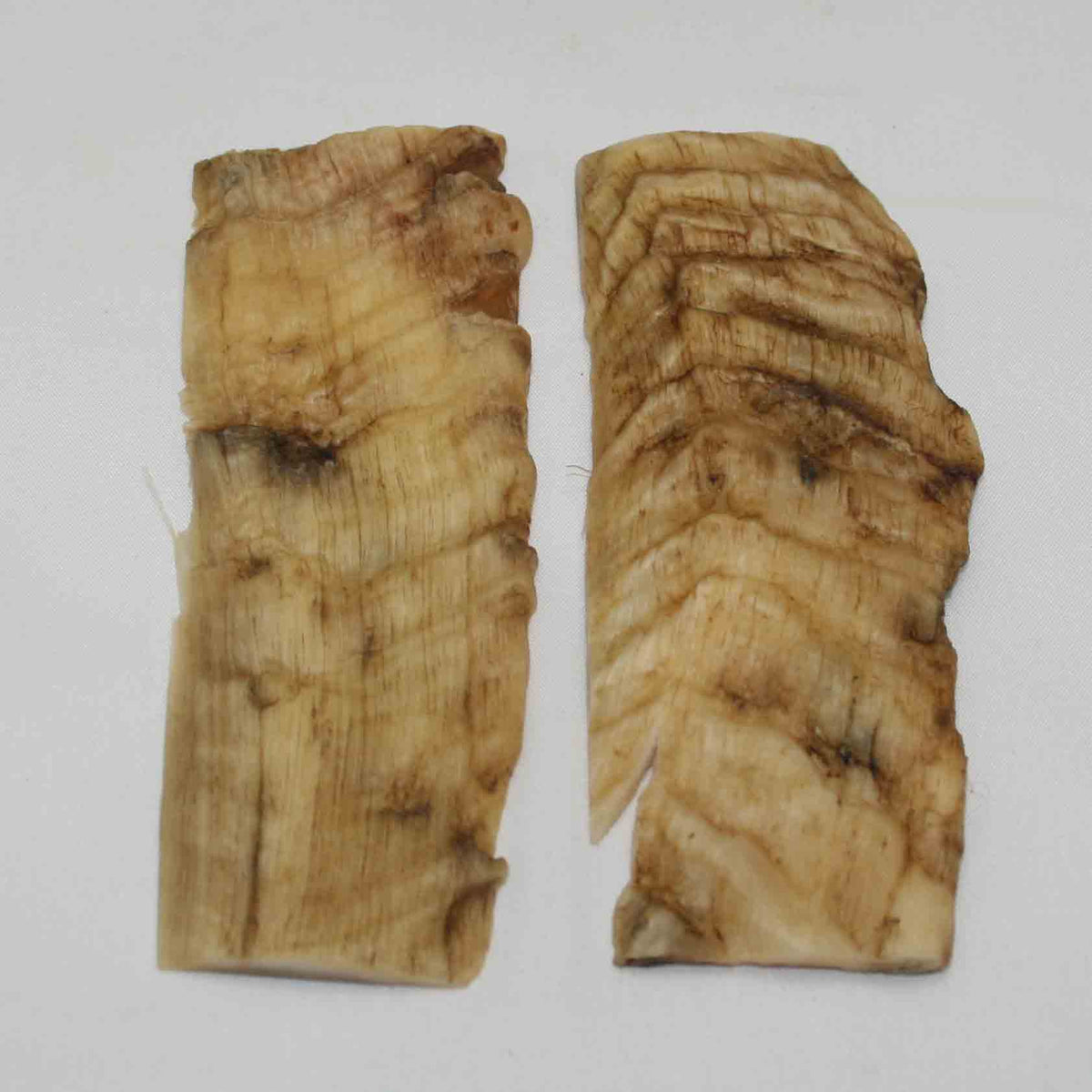 NB903NA79 Merino Ram's Horn Flat Block Scales Size: 5.05" x 1.69" x 0.22"inch