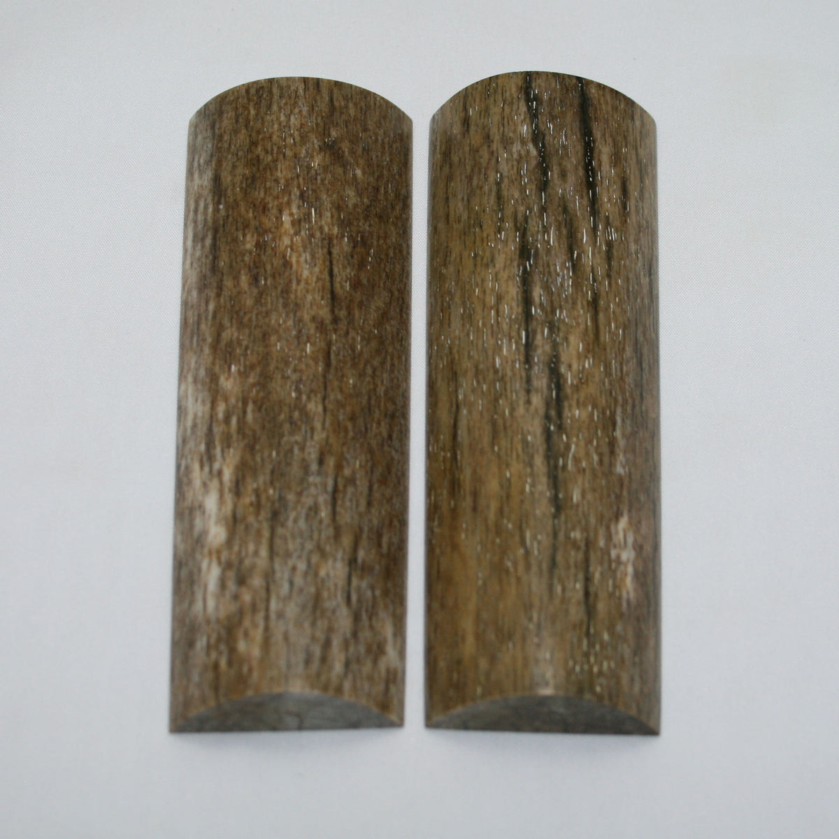 NB108MAN21 Giraffe Bone Scales